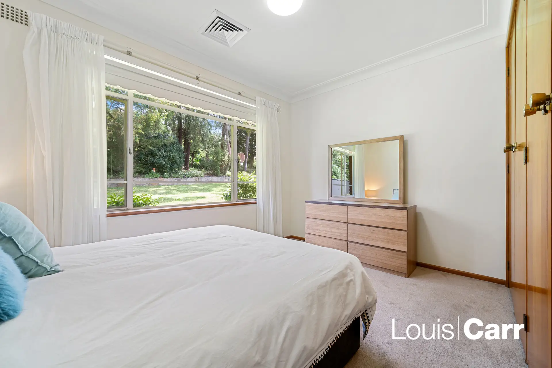 Photo #12: 18-20 Blacks Road, West Pennant Hills - Sold by Louis Carr Real Estate