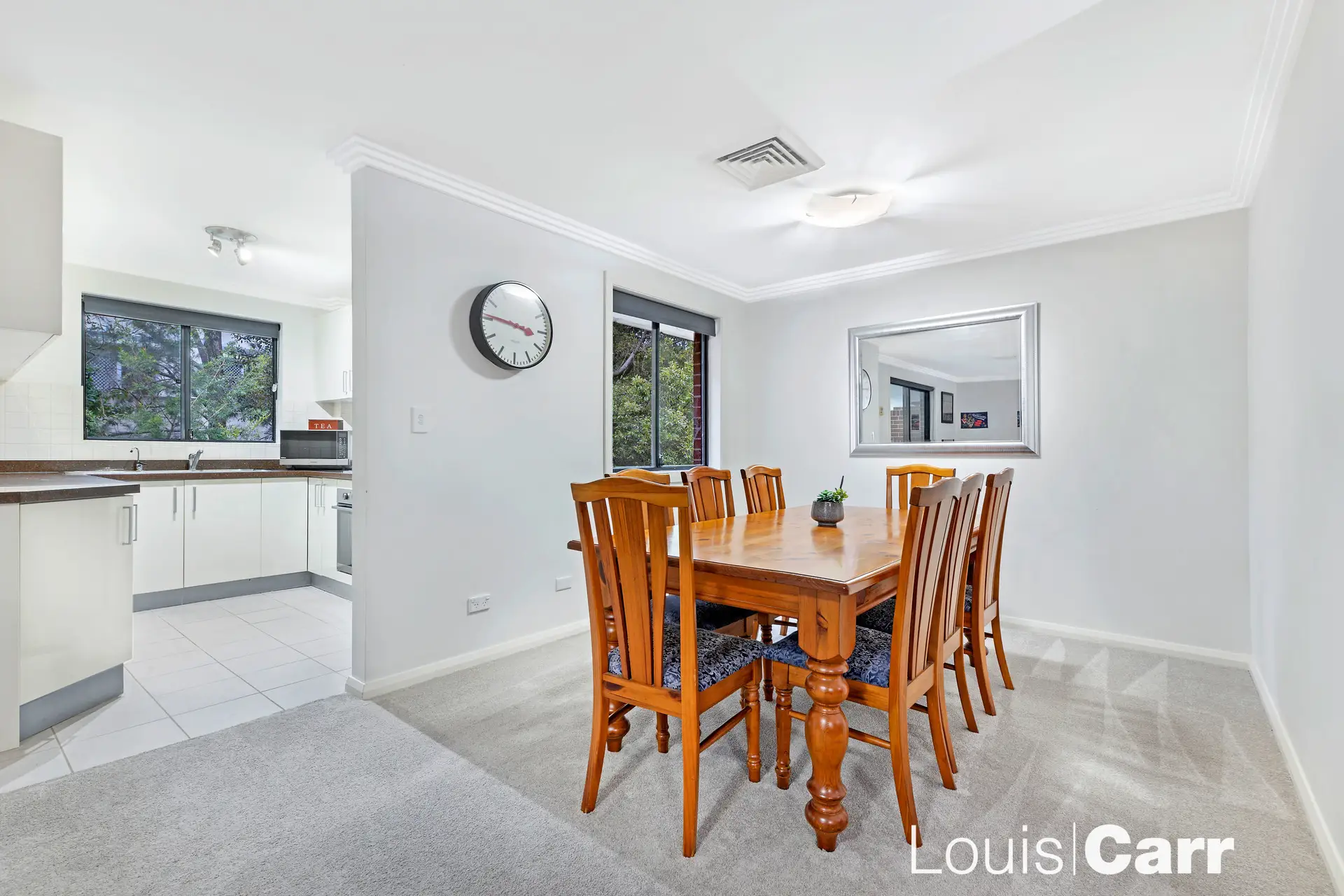 24/7-15 Purser Avenue, Castle Hill Sold by Louis Carr Real Estate - image 3