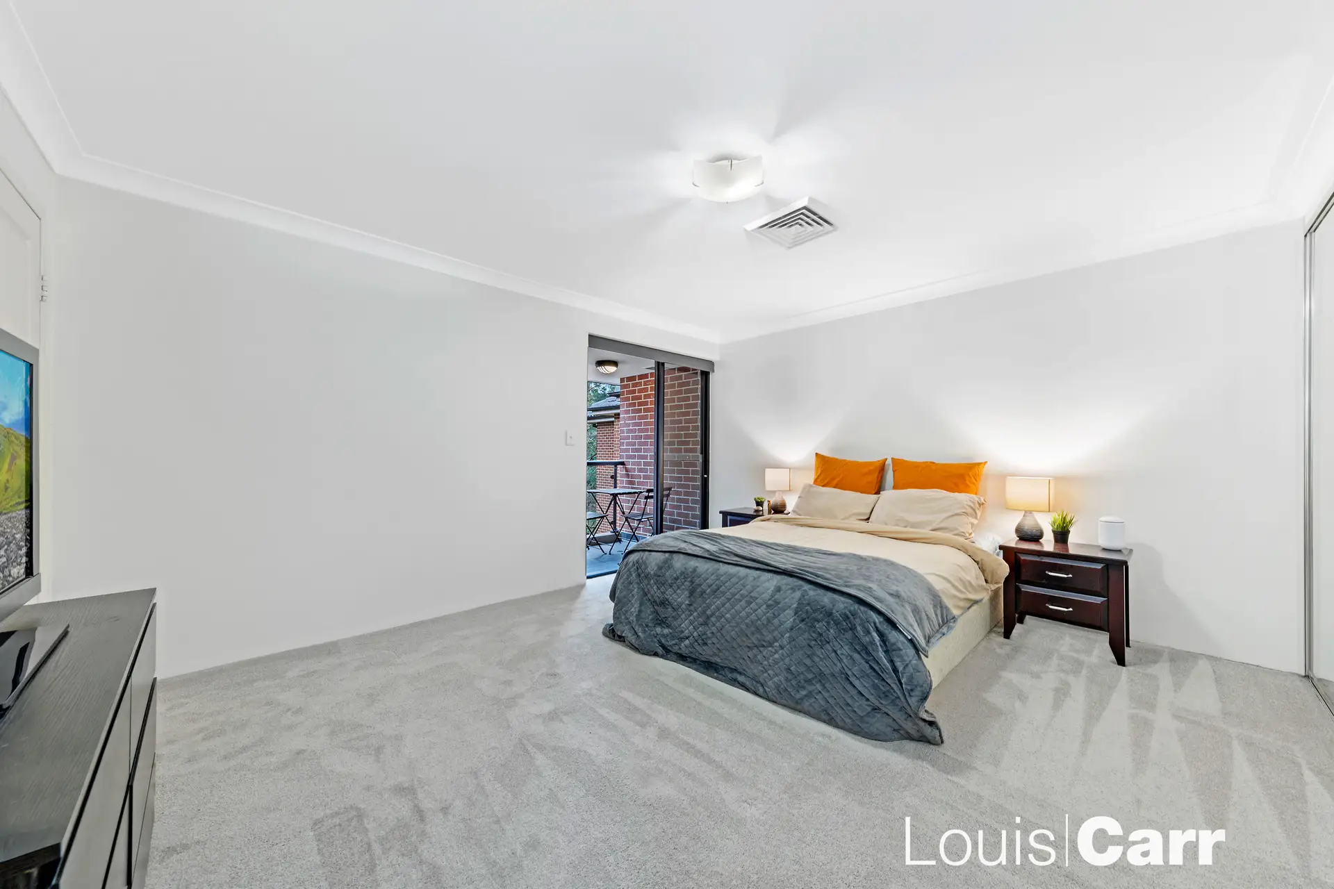 24/7-15 Purser Avenue, Castle Hill Sold by Louis Carr Real Estate - image 5