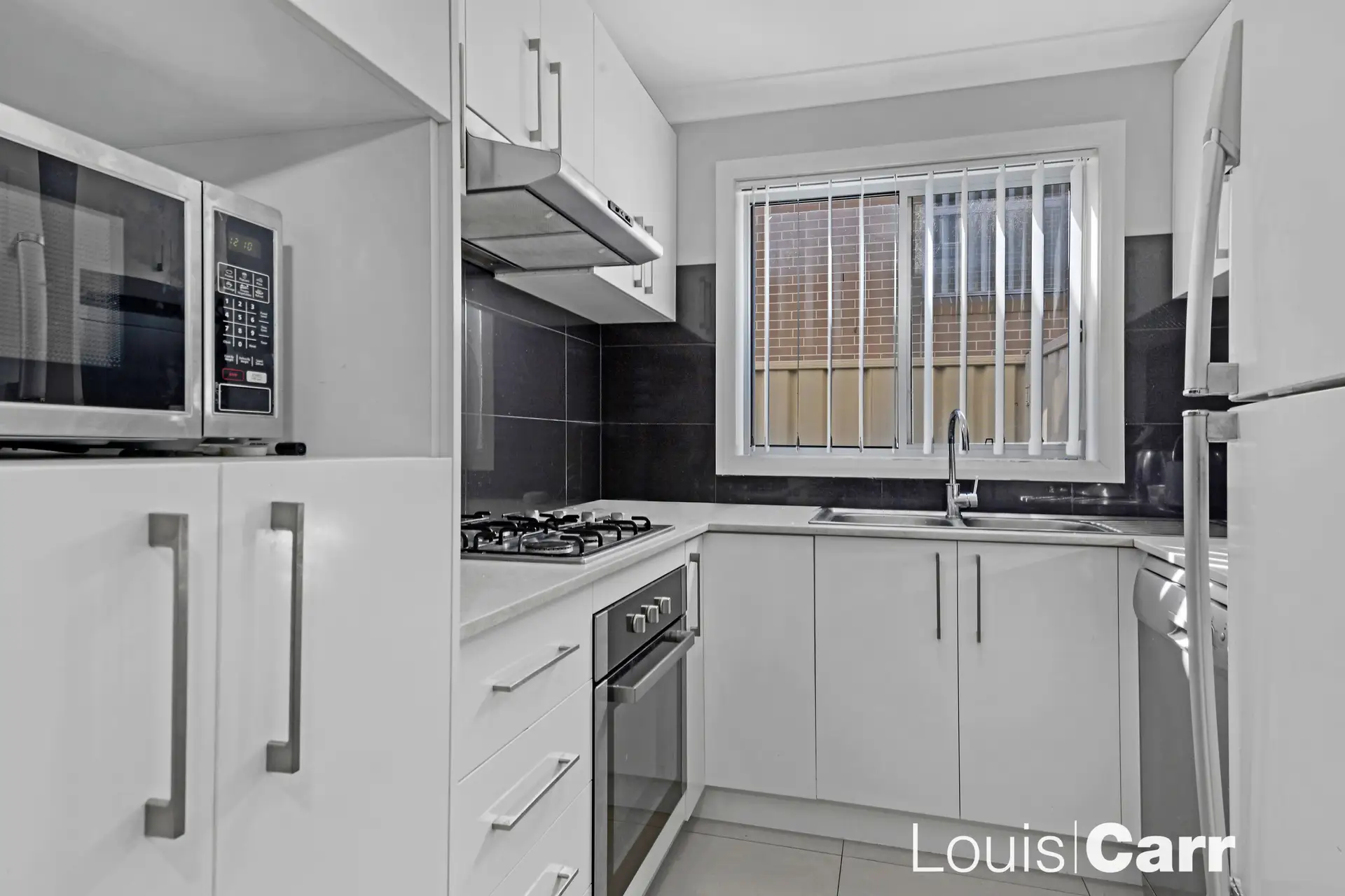 30/570 Sunnyholt Road, Stanhope Gardens Sold by Louis Carr Real Estate - image 2