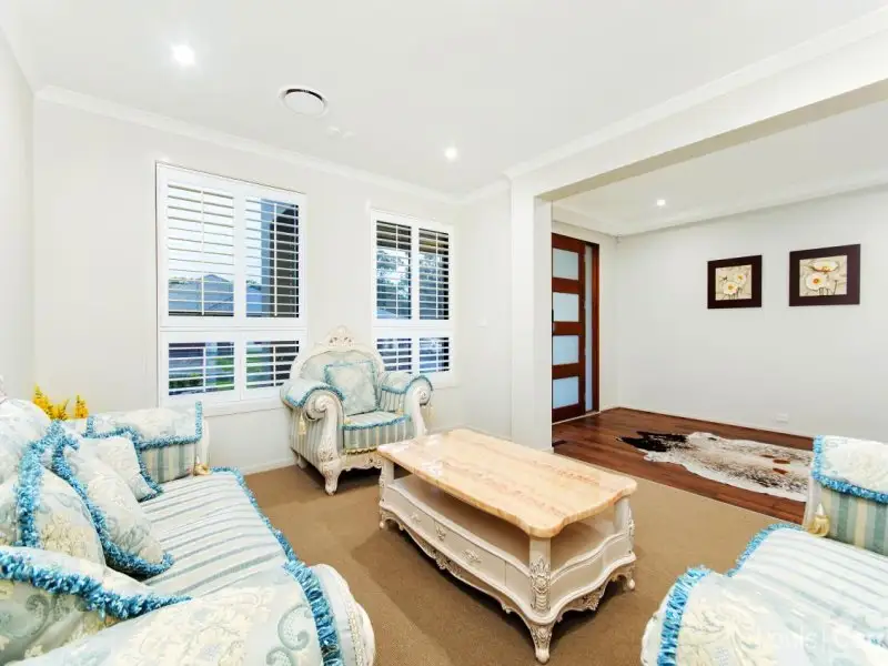 7 Flegg Street, Kellyville Leased by Louis Carr Real Estate - image 3