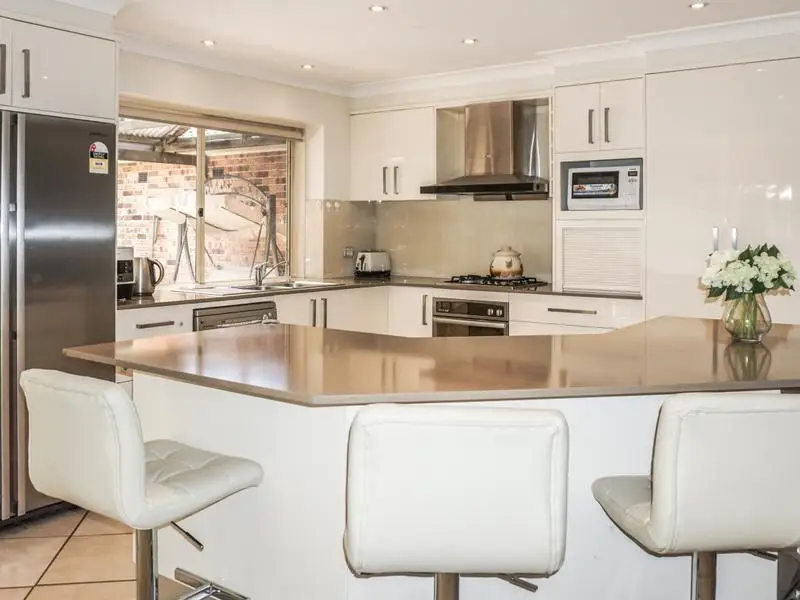 30 Excalibur Avenue, Castle Hill Leased by Louis Carr Real Estate - image 8