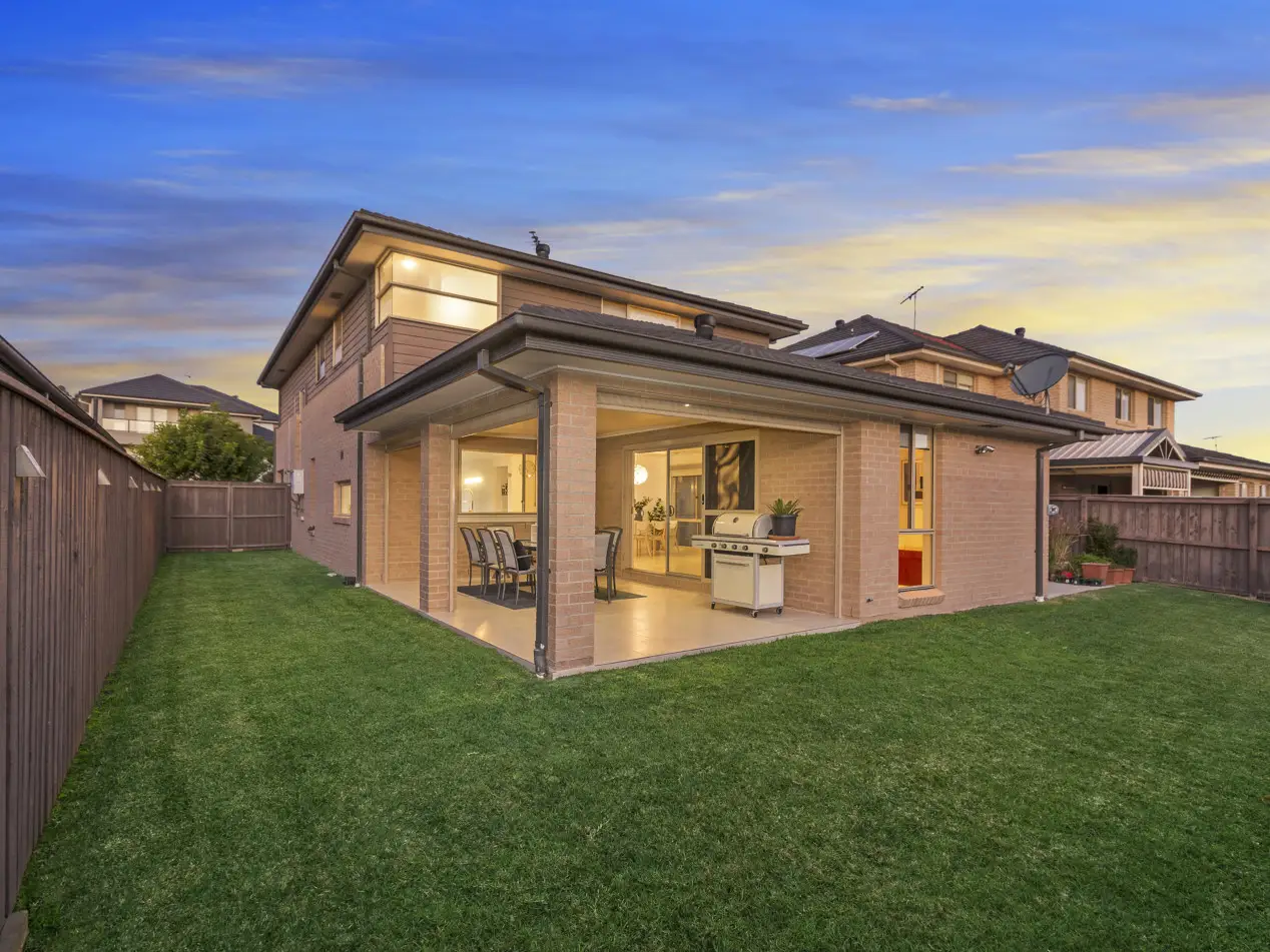 9 Hadley Circuit, Beaumont Hills Leased by Louis Carr Real Estate - image 2
