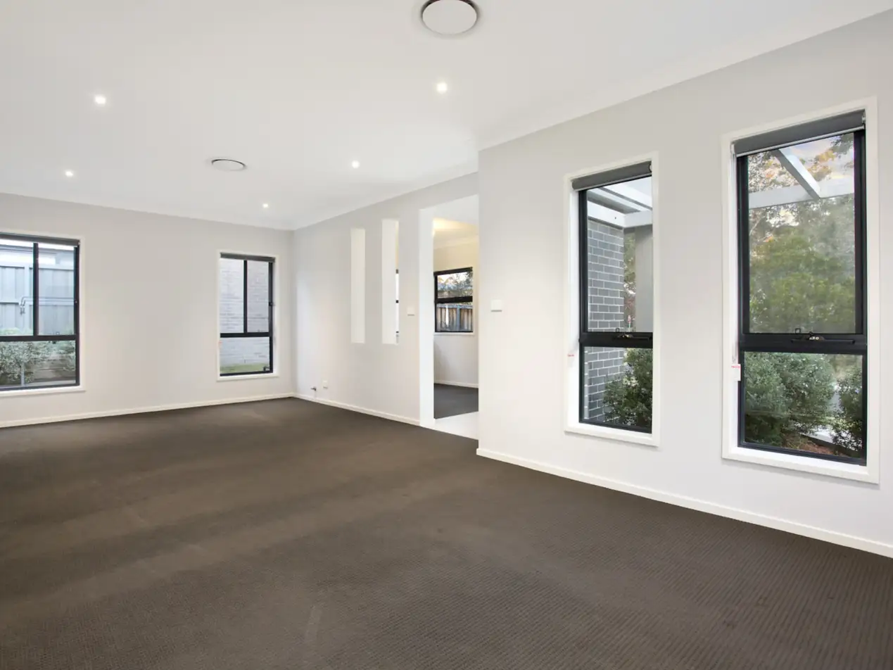 15 Spur Street, Beaumont Hills Leased by Louis Carr Real Estate - image 3