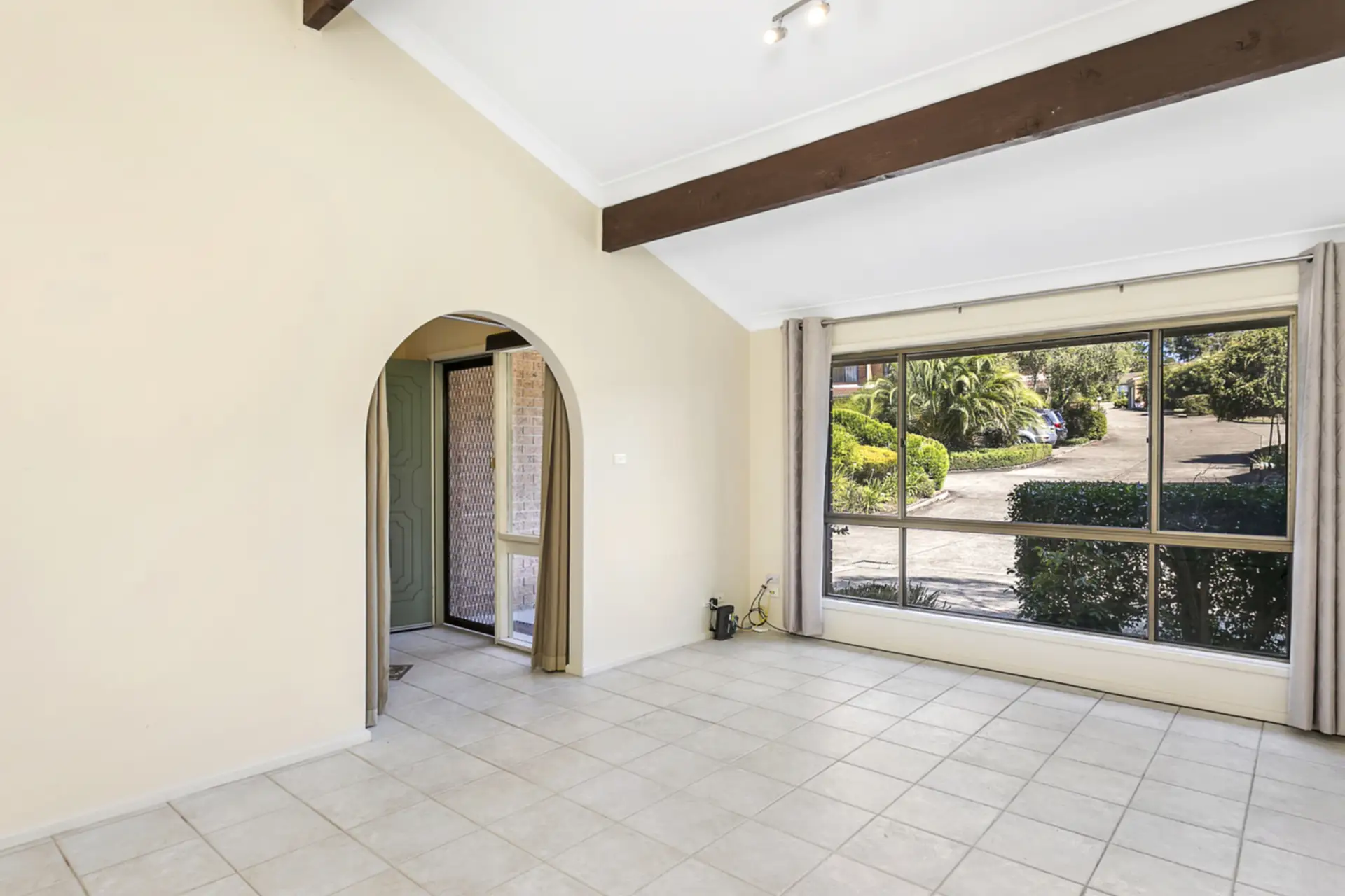 34/7 Chapel Lane, Baulkham Hills Leased by Louis Carr Real Estate - image 2