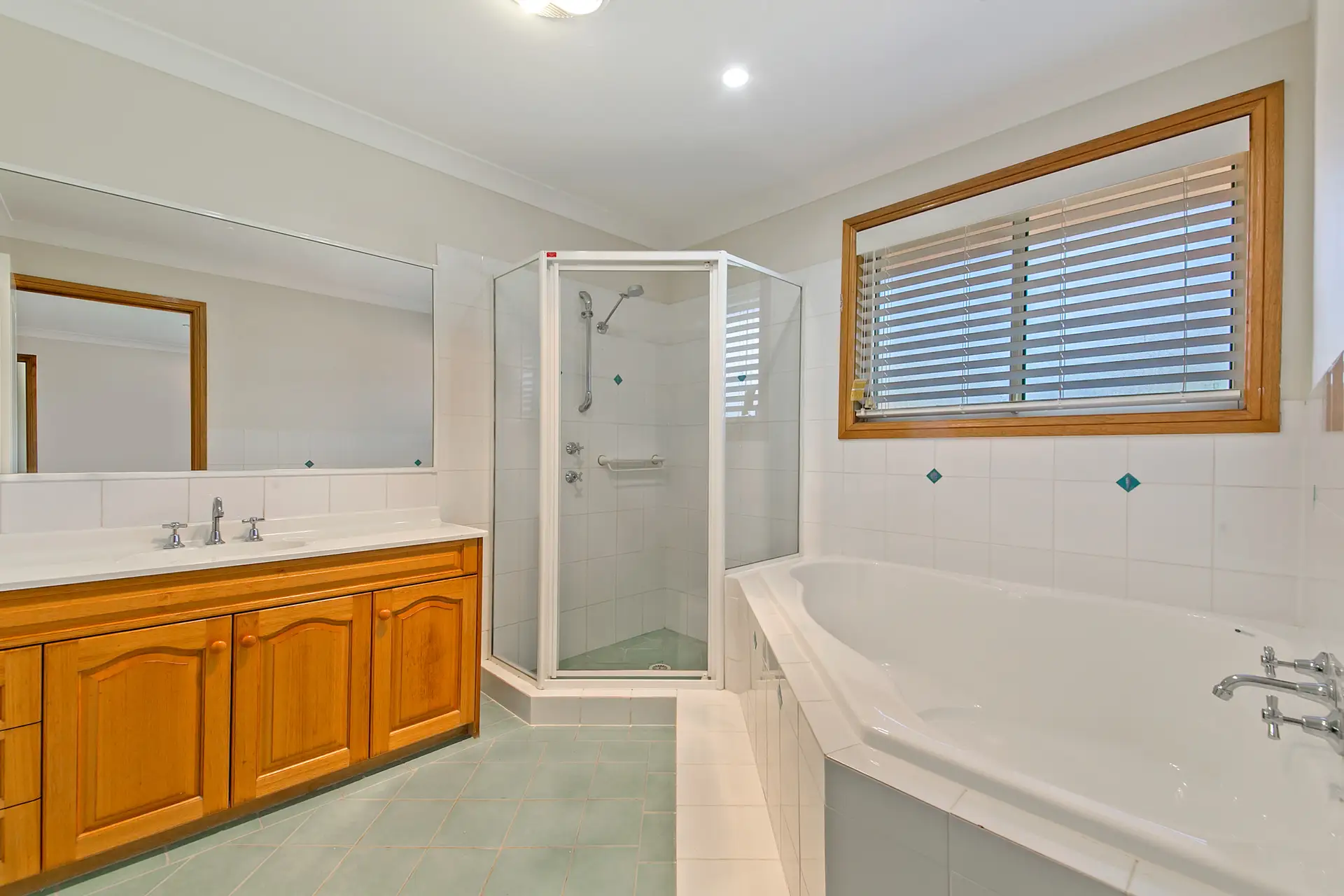 44 Perisher Road, Beaumont Hills Leased by Louis Carr Real Estate - image 11
