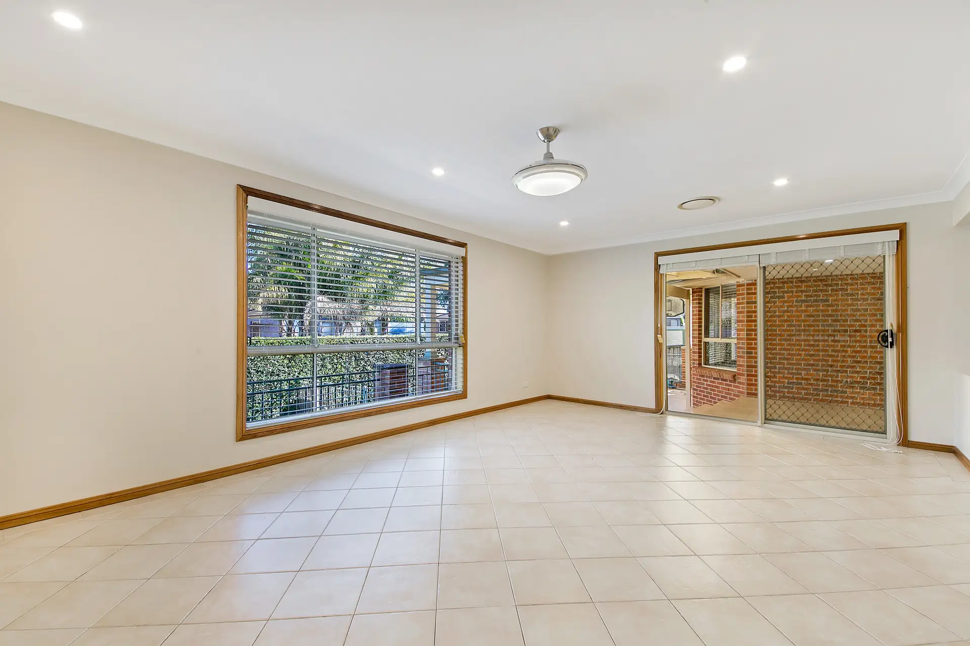 44 Perisher Road, Beaumont Hills Leased by Louis Carr Real Estate - image 8