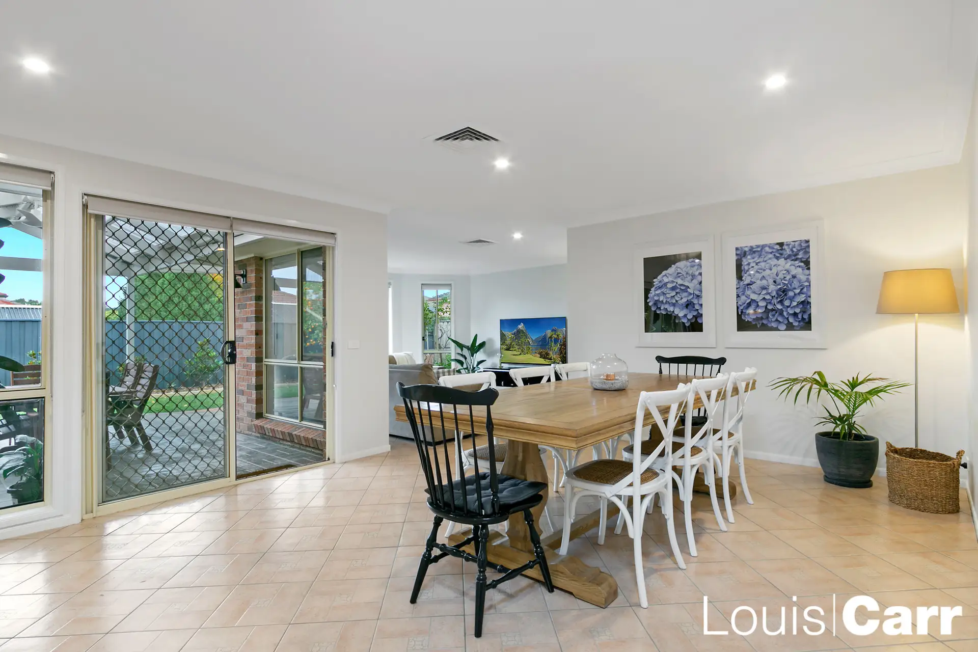 23 Tellicherry Circuit, Beaumont Hills Leased by Louis Carr Real Estate - image 2