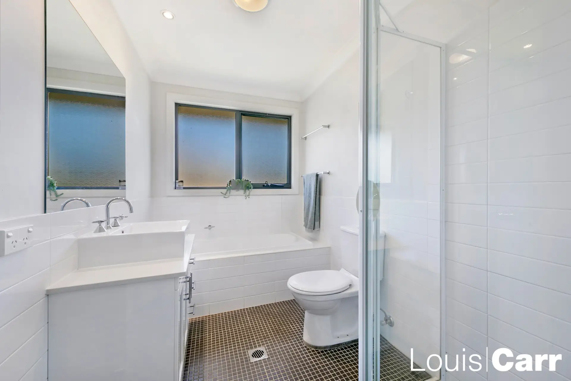 72 Bentwood Terrace, Stanhope Gardens For Lease by Louis Carr Real Estate - image 9