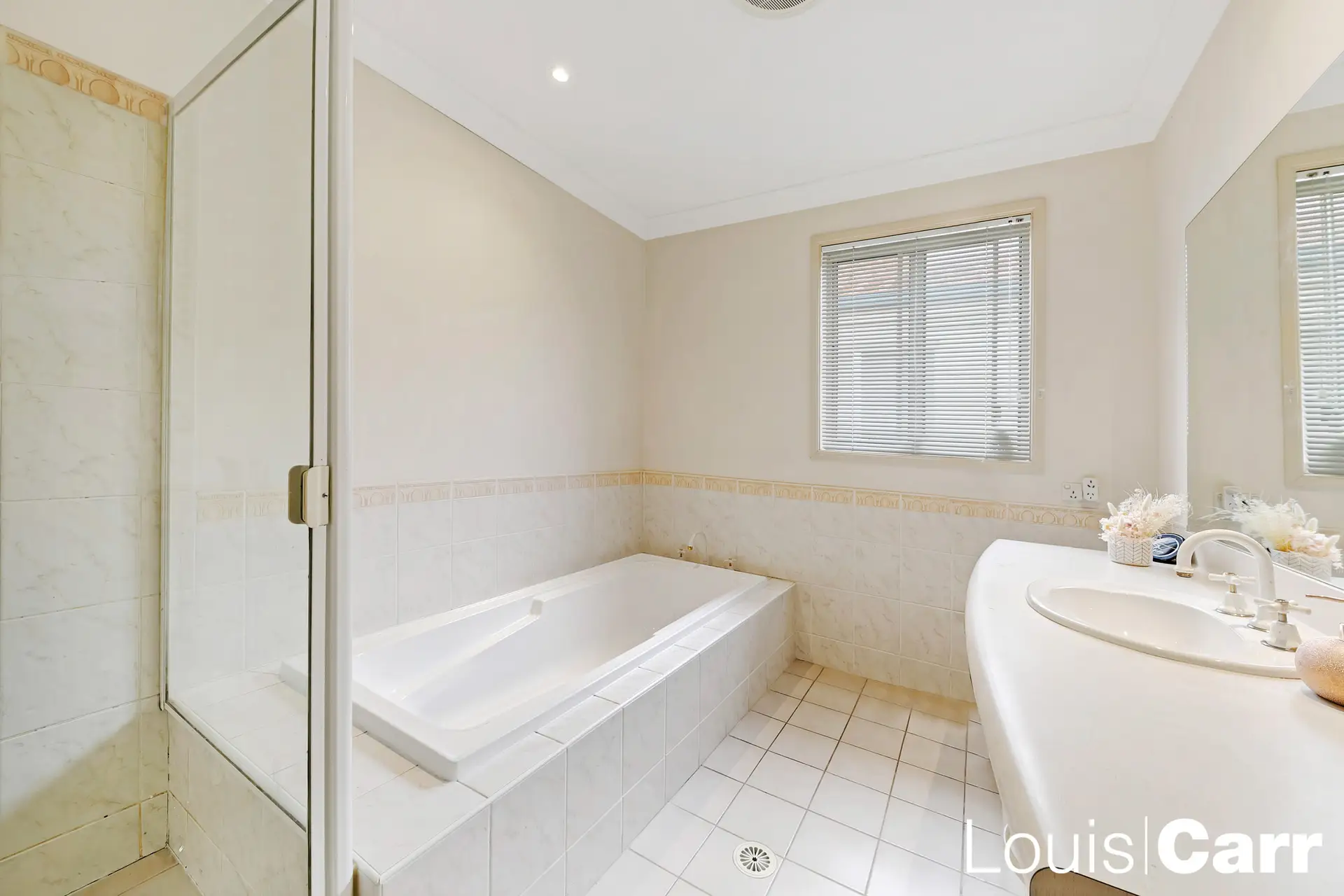 23 Minerva Crescent, Beaumont Hills Leased by Louis Carr Real Estate - image 3