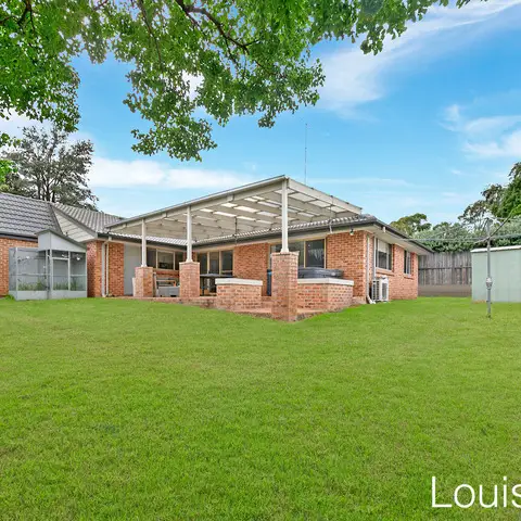 6 Henley Close, Castle Hill Leased by Louis Carr Real Estate - image 2