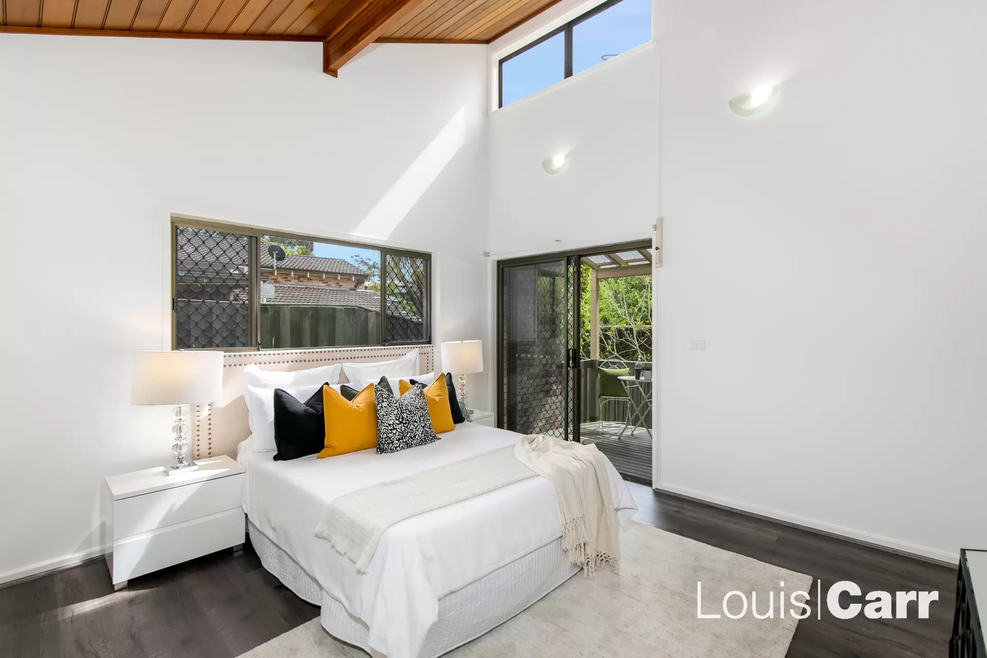 2 Hoya Place, Cherrybrook Sold by Louis Carr Real Estate - image 1