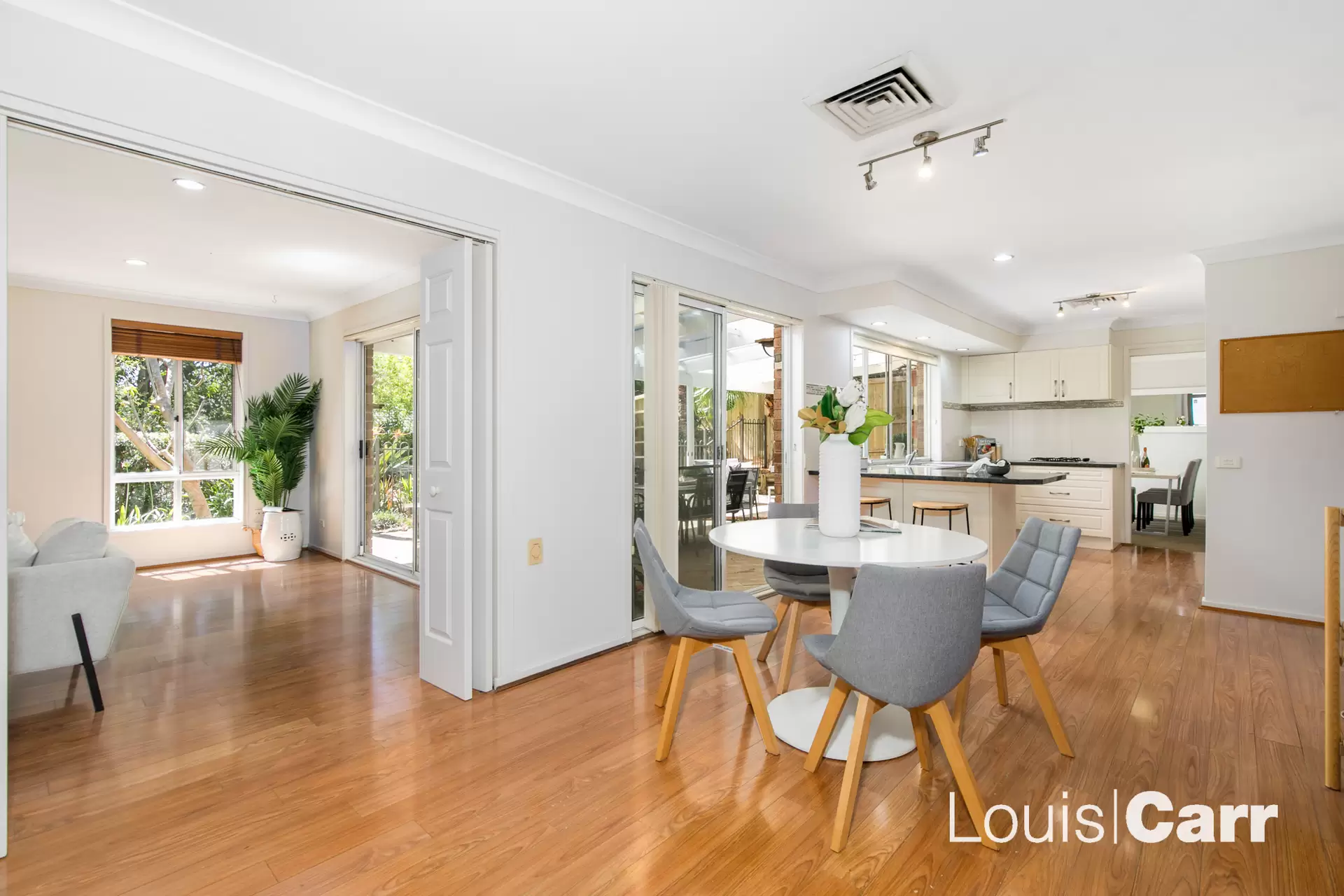 5 Josephine Crescent, Cherrybrook Sold by Louis Carr Real Estate - image 6