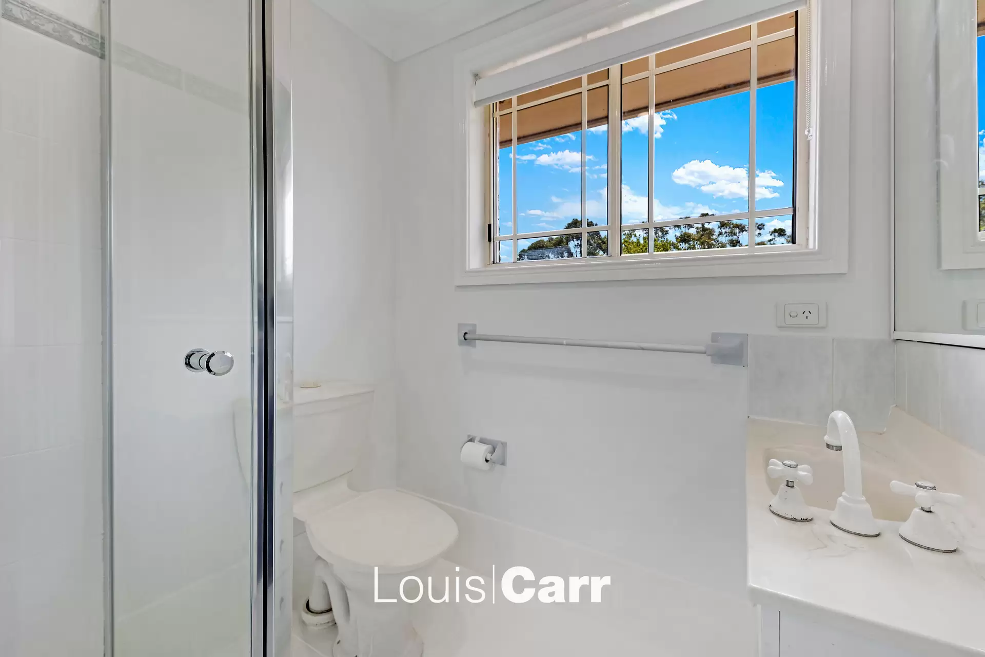 Photo #8: 4 Kingussie Avenue, Castle Hill - Sold by Louis Carr Real Estate