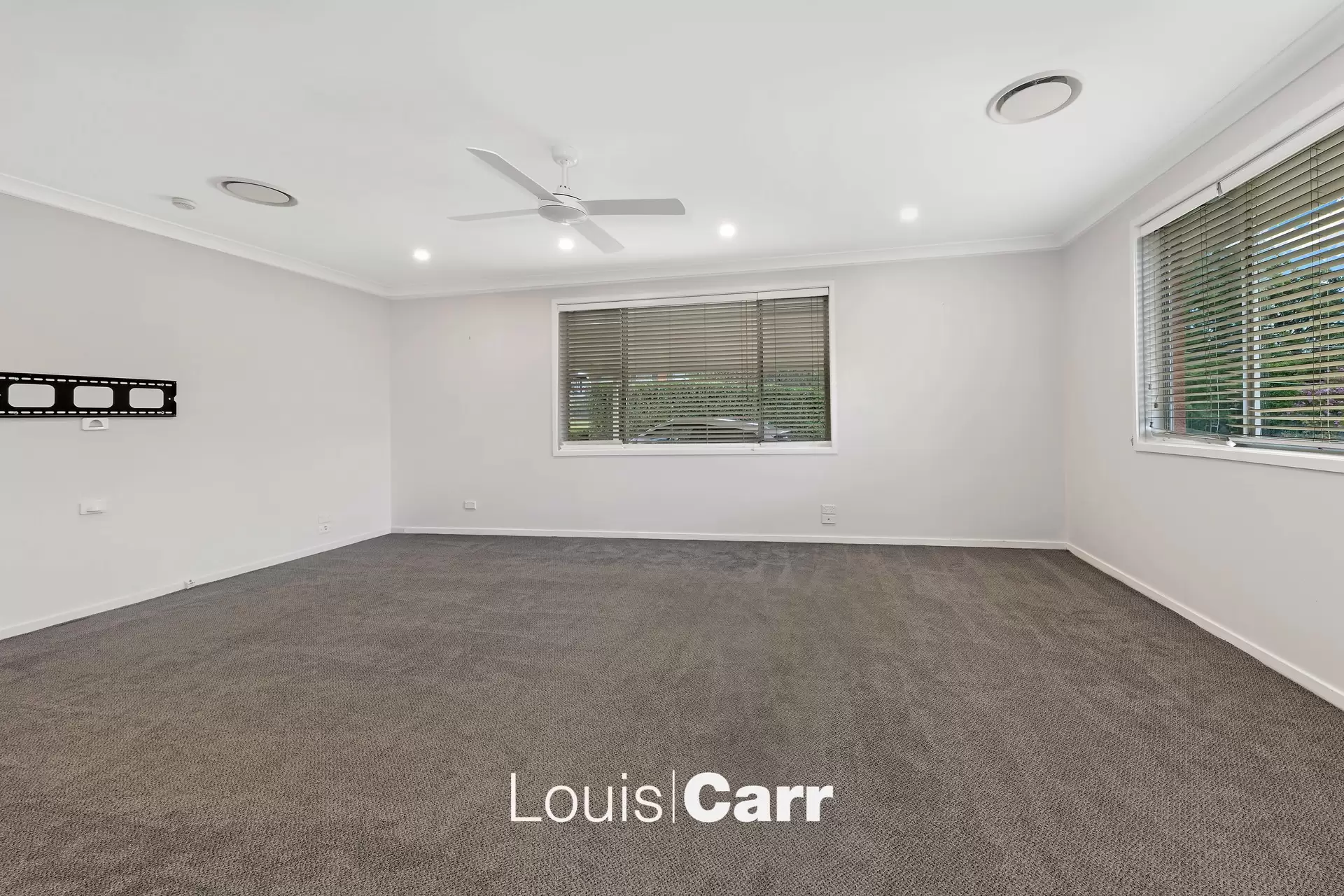 Photo #10: 24 Waninga Road, Hornsby Heights - Leased by Louis Carr Real Estate