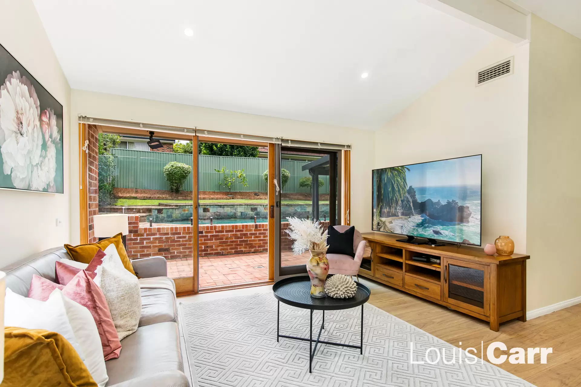 Photo #4: 165 Shepherds Drive, Cherrybrook - Auction by Louis Carr Real Estate