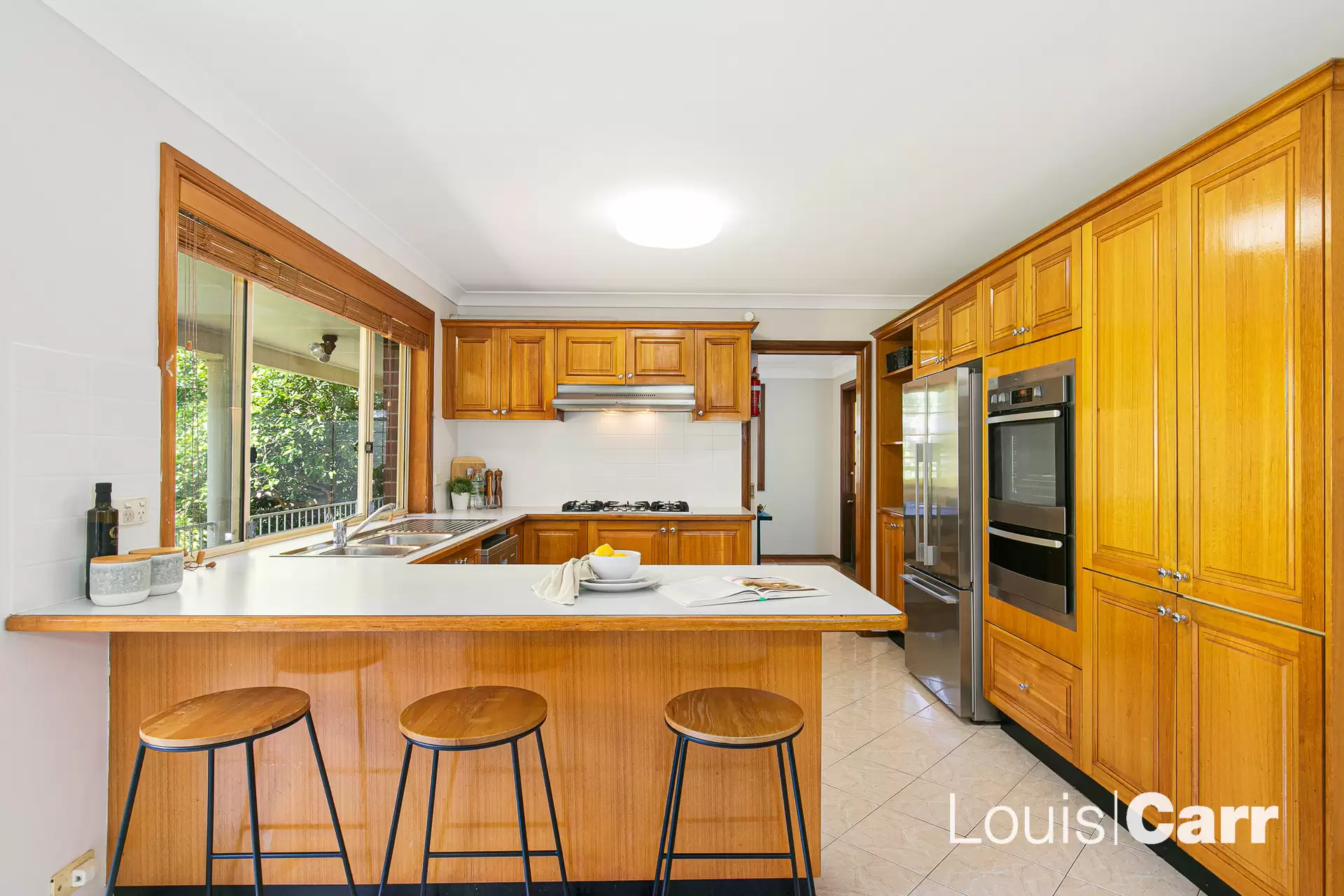 8 Childrey Place, Castle Hill Sold by Louis Carr Real Estate - image 1