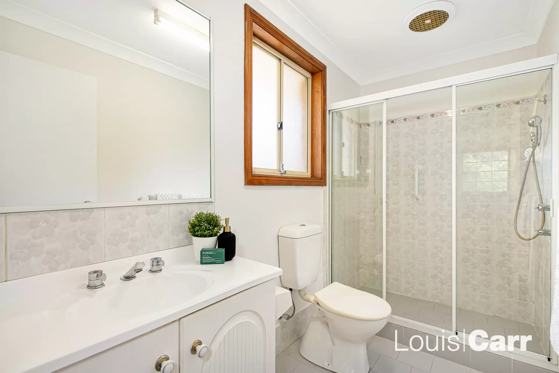 8 Childrey Place, Castle Hill Sold by Louis Carr Real Estate - image 10