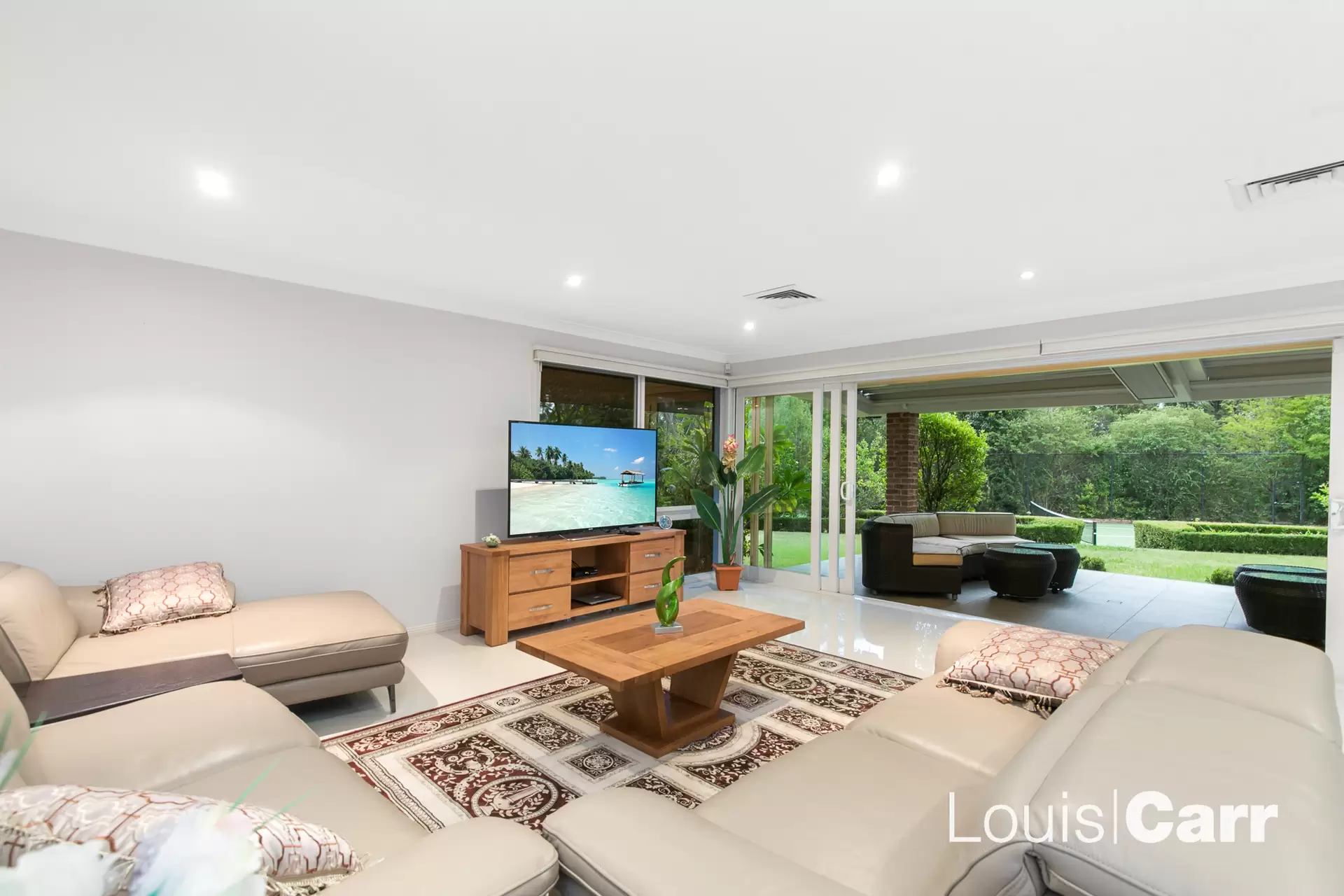 8 Eaglehawk Place, West Pennant Hills For Sale by Louis Carr Real Estate - image 4