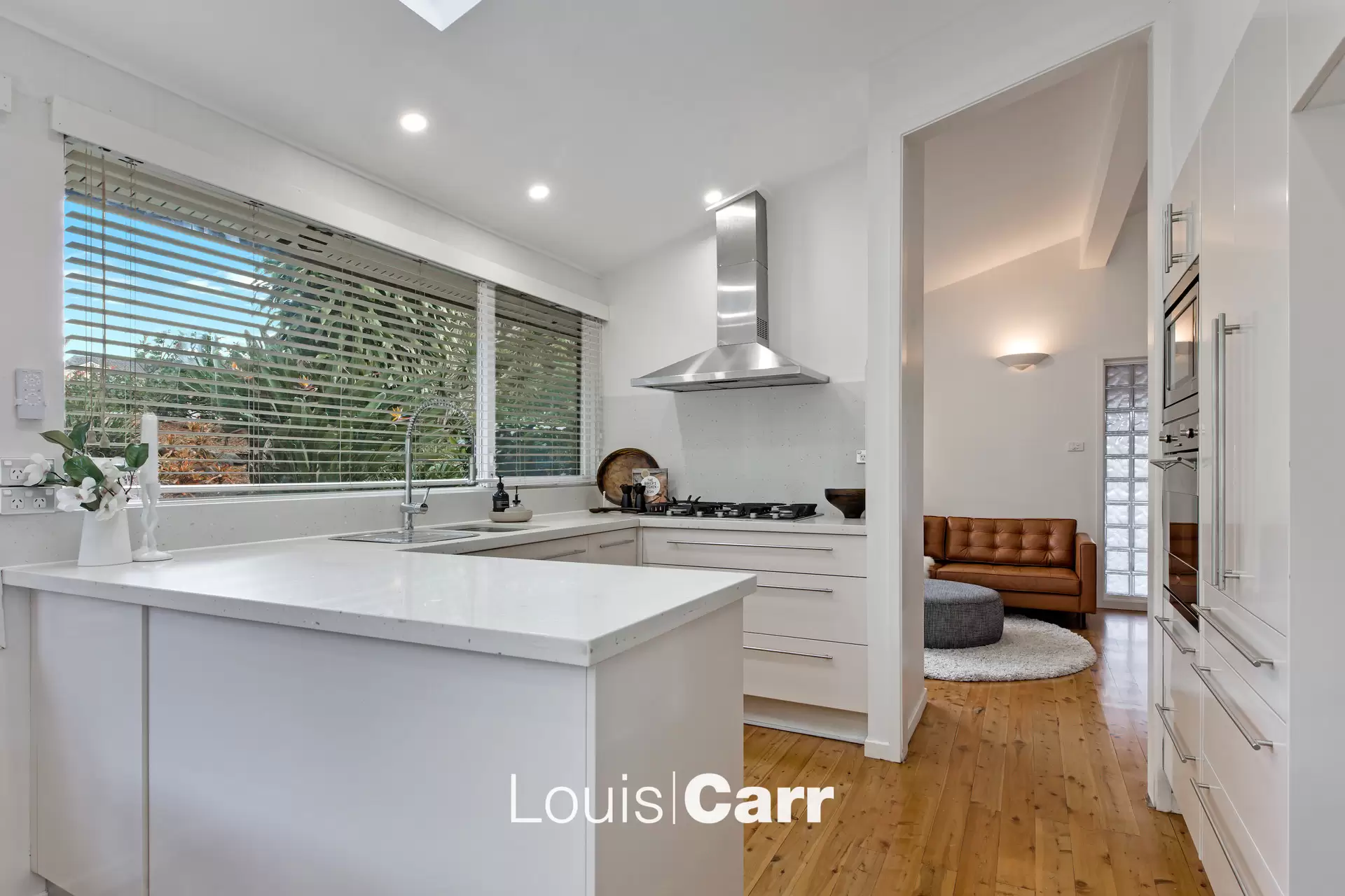 5 Greenhill Close, Castle Hill Sold by Louis Carr Real Estate - image 2