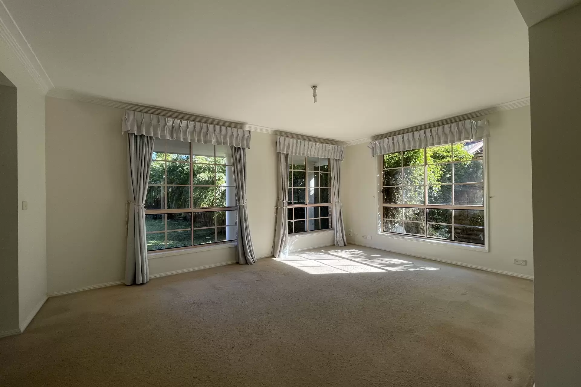 6 Longley Place, Castle Hill Leased by Louis Carr Real Estate - image 7