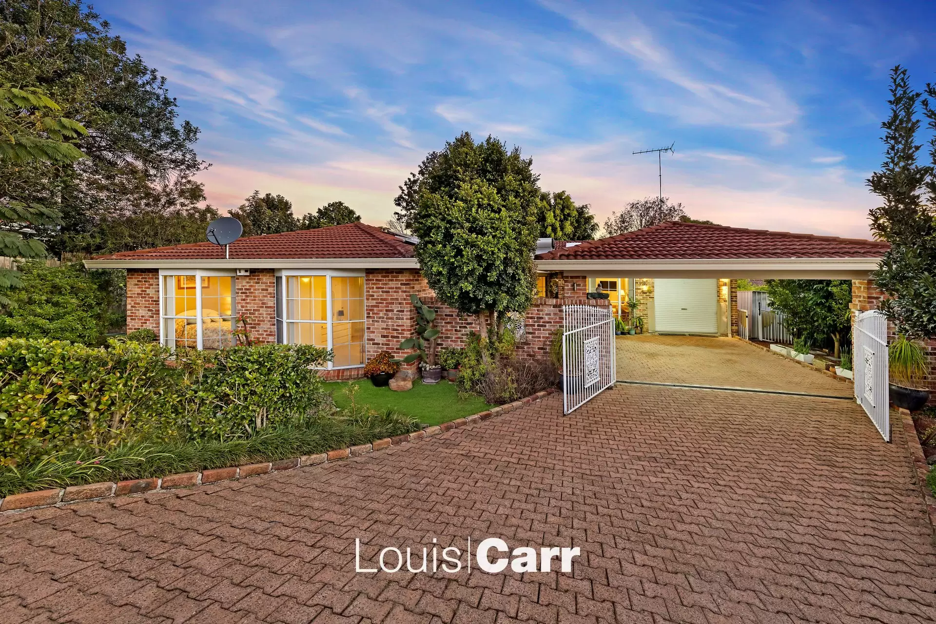 7 Finley Place, Glenhaven Sold by Louis Carr Real Estate - image 1