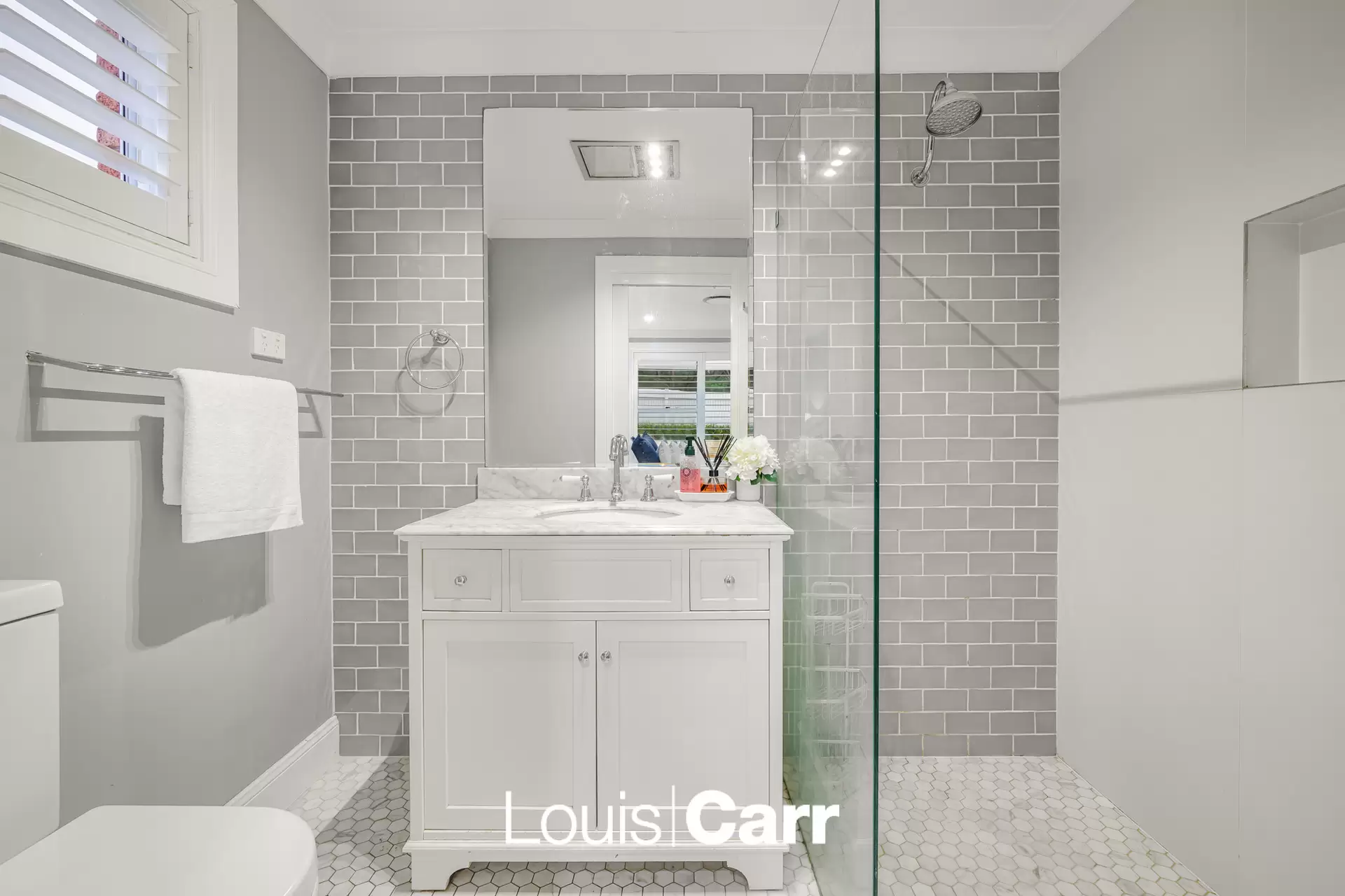 37 Galahad Crescent, Castle Hill Auction by Louis Carr Real Estate - image 14