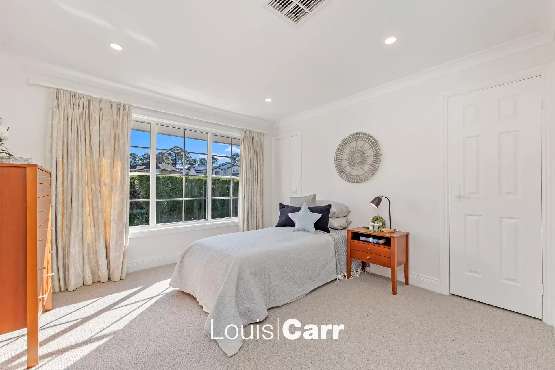 43 Westminster Drive, Castle Hill Auction by Louis Carr Real Estate - image 13