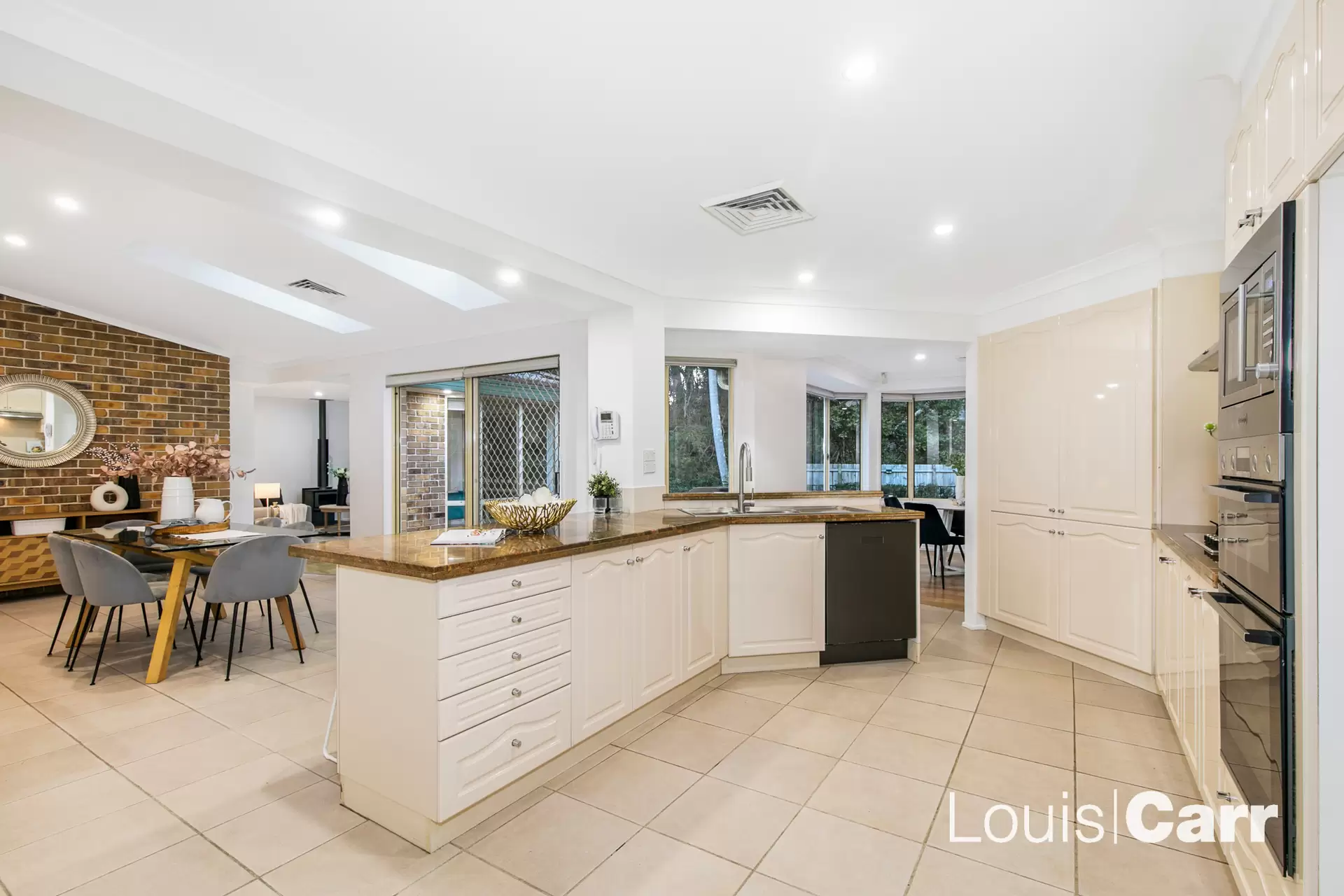 11 Chiswick Place, Cherrybrook For Sale by Louis Carr Real Estate - image 7