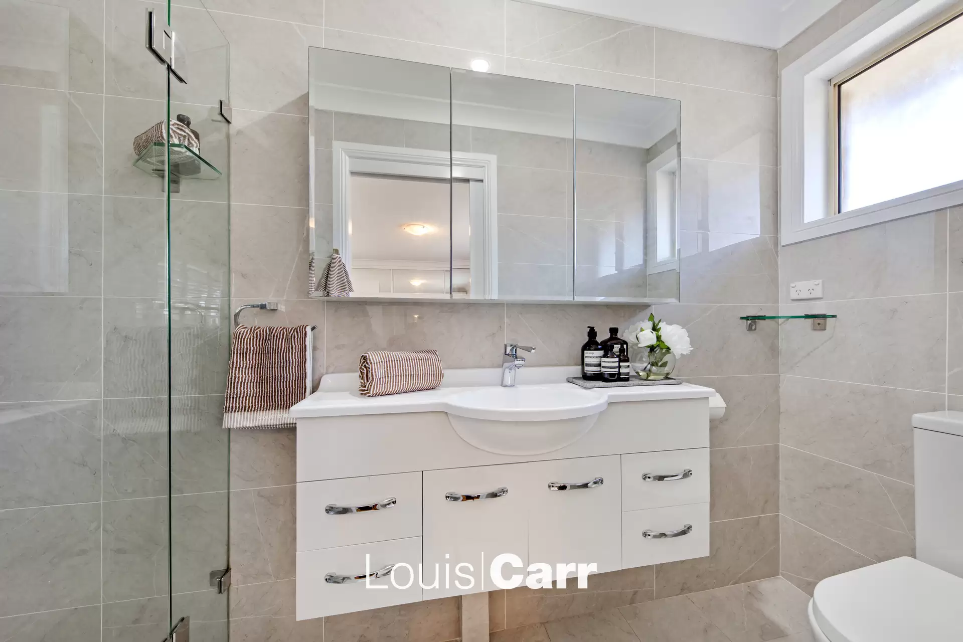 43B Kingussie Avenue, Castle Hill Auction by Louis Carr Real Estate - image 9