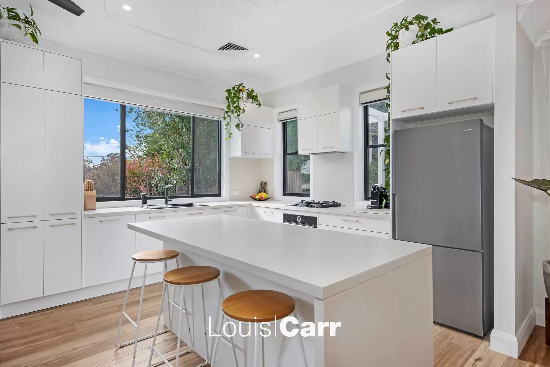 389a Windsor Road, Baulkham Hills Auction by Louis Carr Real Estate - image 8