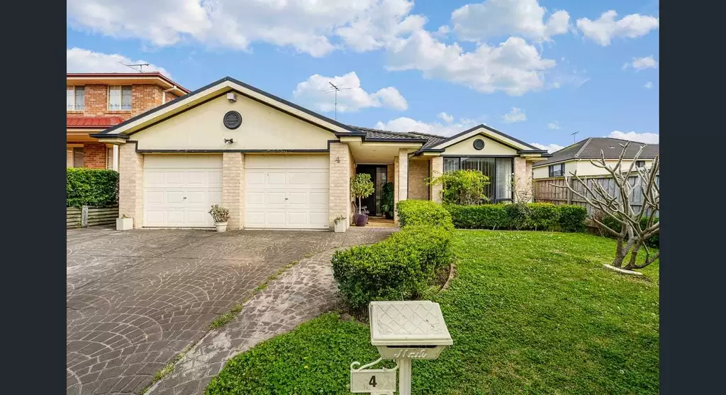 4 Edwin Place, Glenwood For Lease by Louis Carr Real Estate