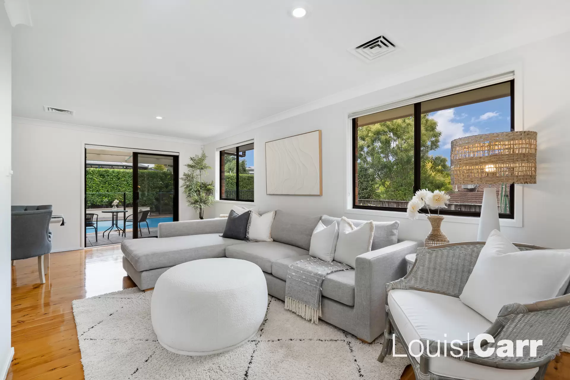 64 Ridgecrop Drive, Castle Hill Auction by Louis Carr Real Estate - image 4