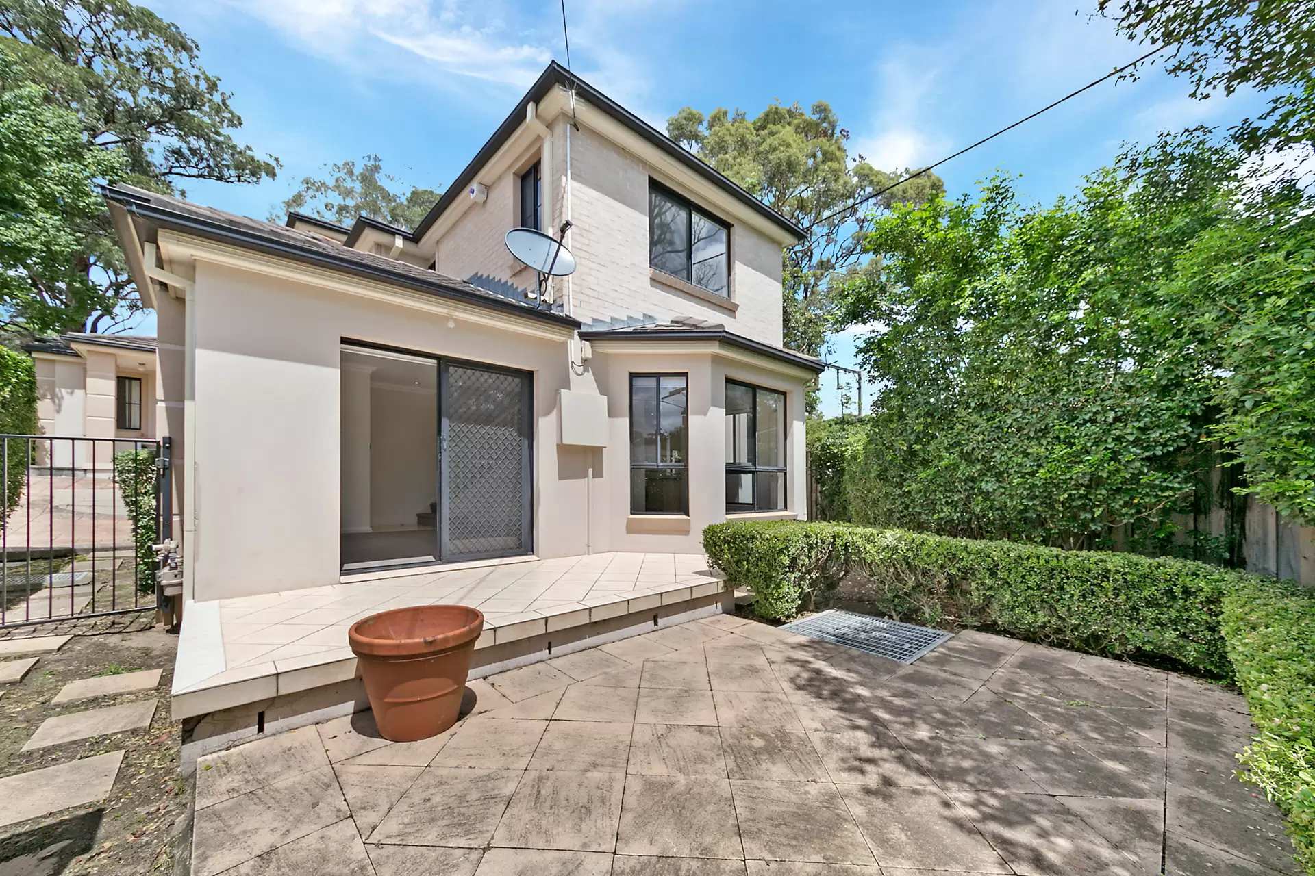 4/21 Derby Street, Epping For Lease by Louis Carr Real Estate - image 2