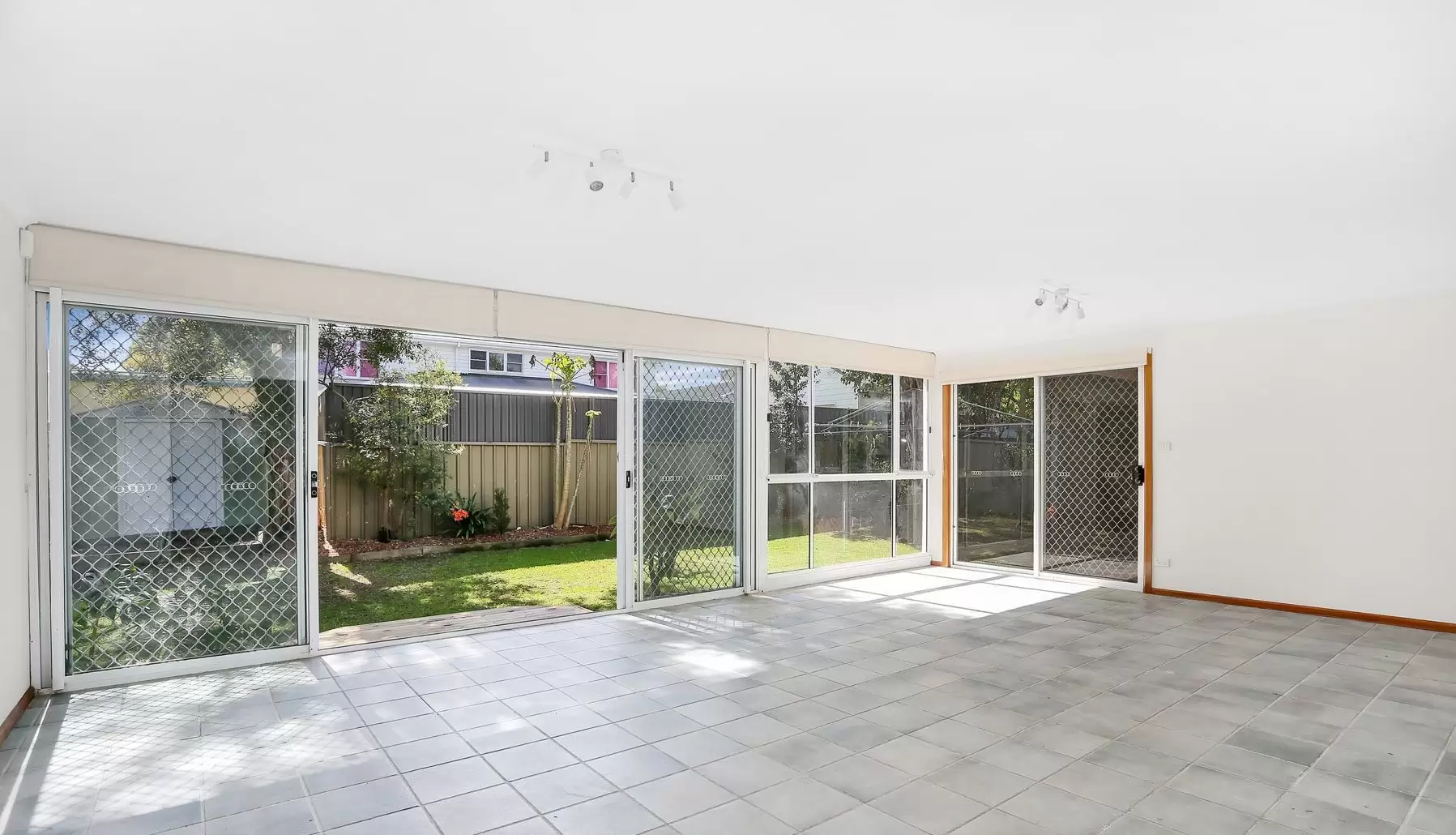 8 Narelle Avenue, Castle Hill Leased by Louis Carr Real Estate - image 3