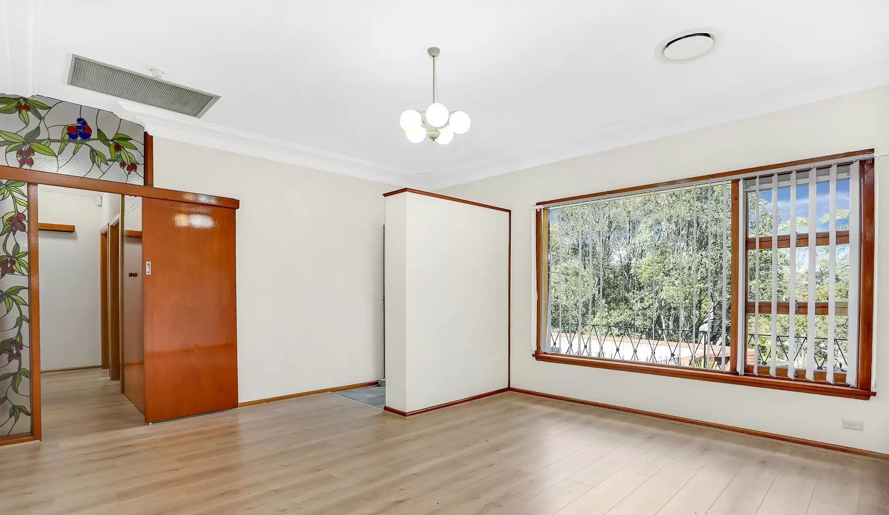 8 Narelle Avenue, Castle Hill Leased by Louis Carr Real Estate - image 2