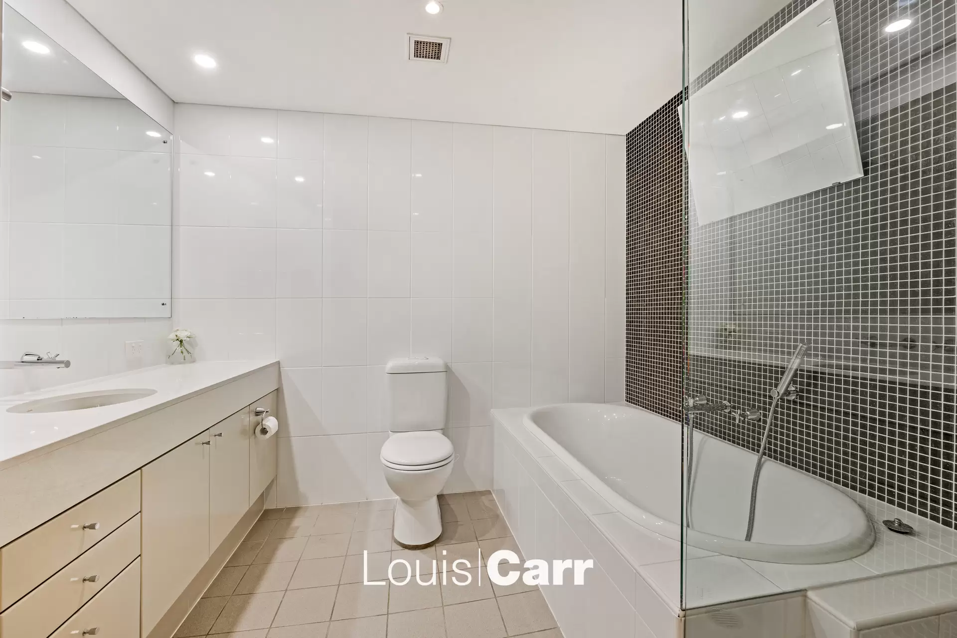 301/12 Pennant Street, Castle Hill Sold by Louis Carr Real Estate - image 5