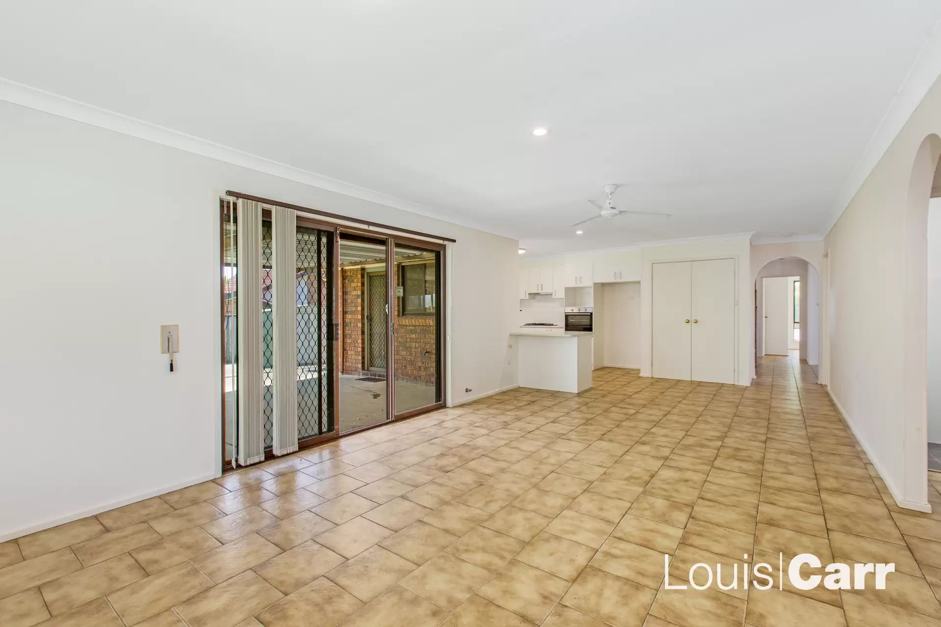 22 Hibiscus Place, Cherrybrook Sold by Louis Carr Real Estate - image 3