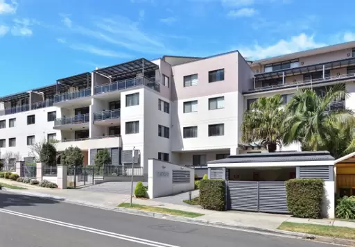 12/1-5 Mercer Street, Castle Hill Leased by Louis Carr Real Estate
