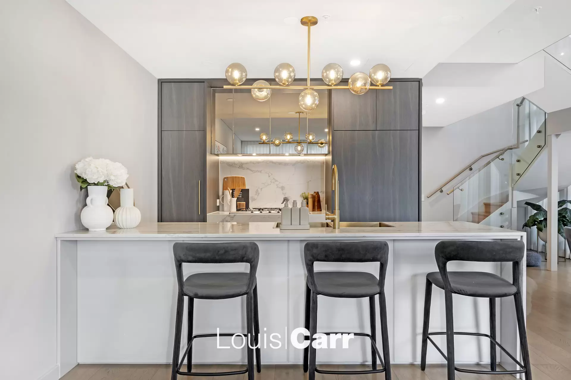 123/5 Fishburn Crescent, Castle Hill For Sale by Louis Carr Real Estate - image 2