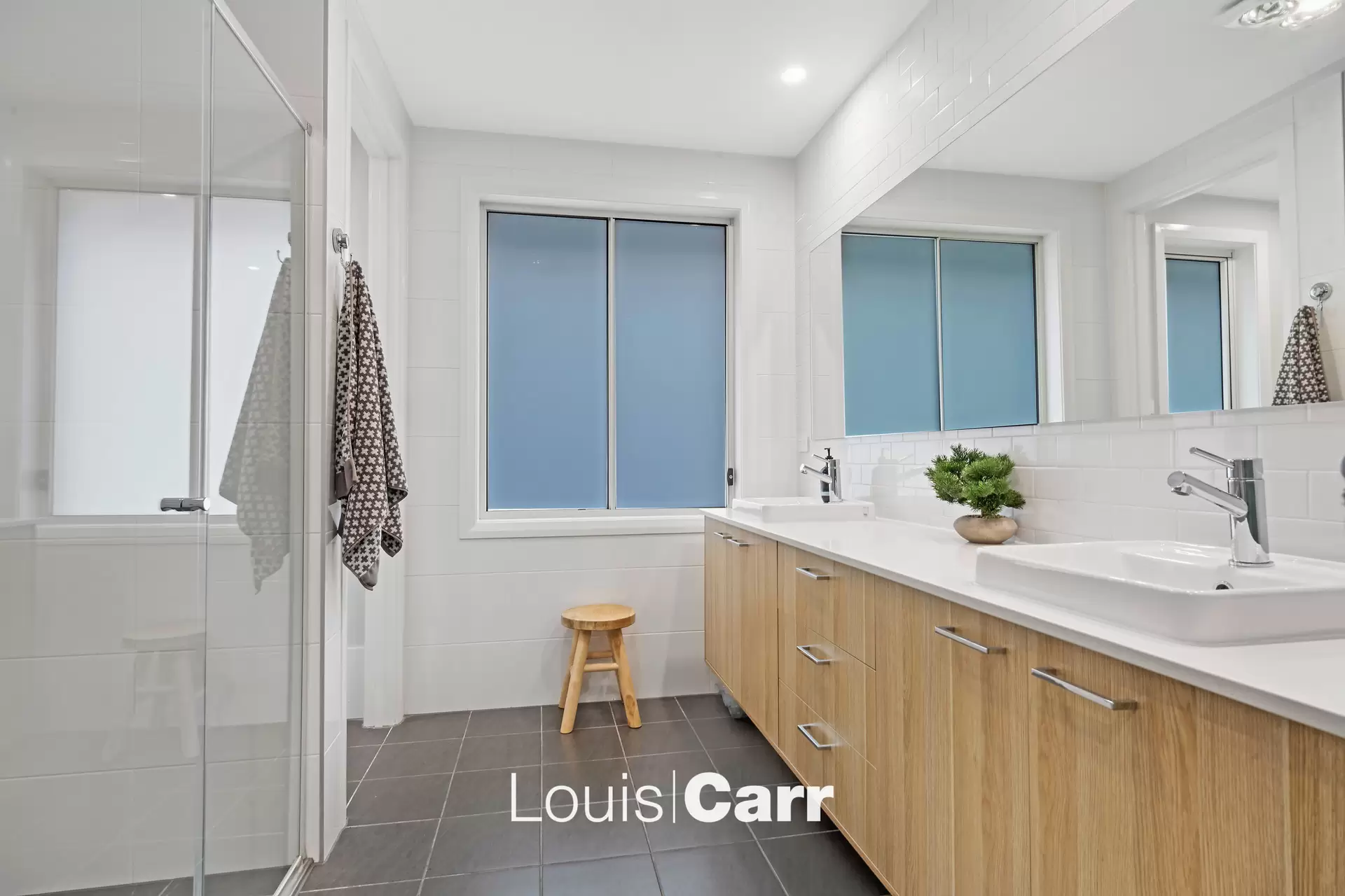7 Mariposa Road, Gables Auction by Louis Carr Real Estate - image 13