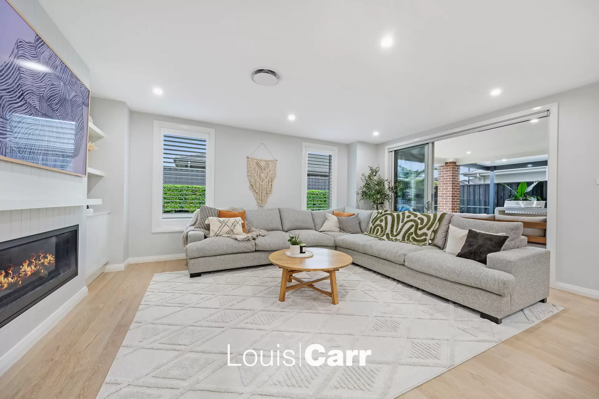 7 Mariposa Road, Gables Auction by Louis Carr Real Estate - image 8
