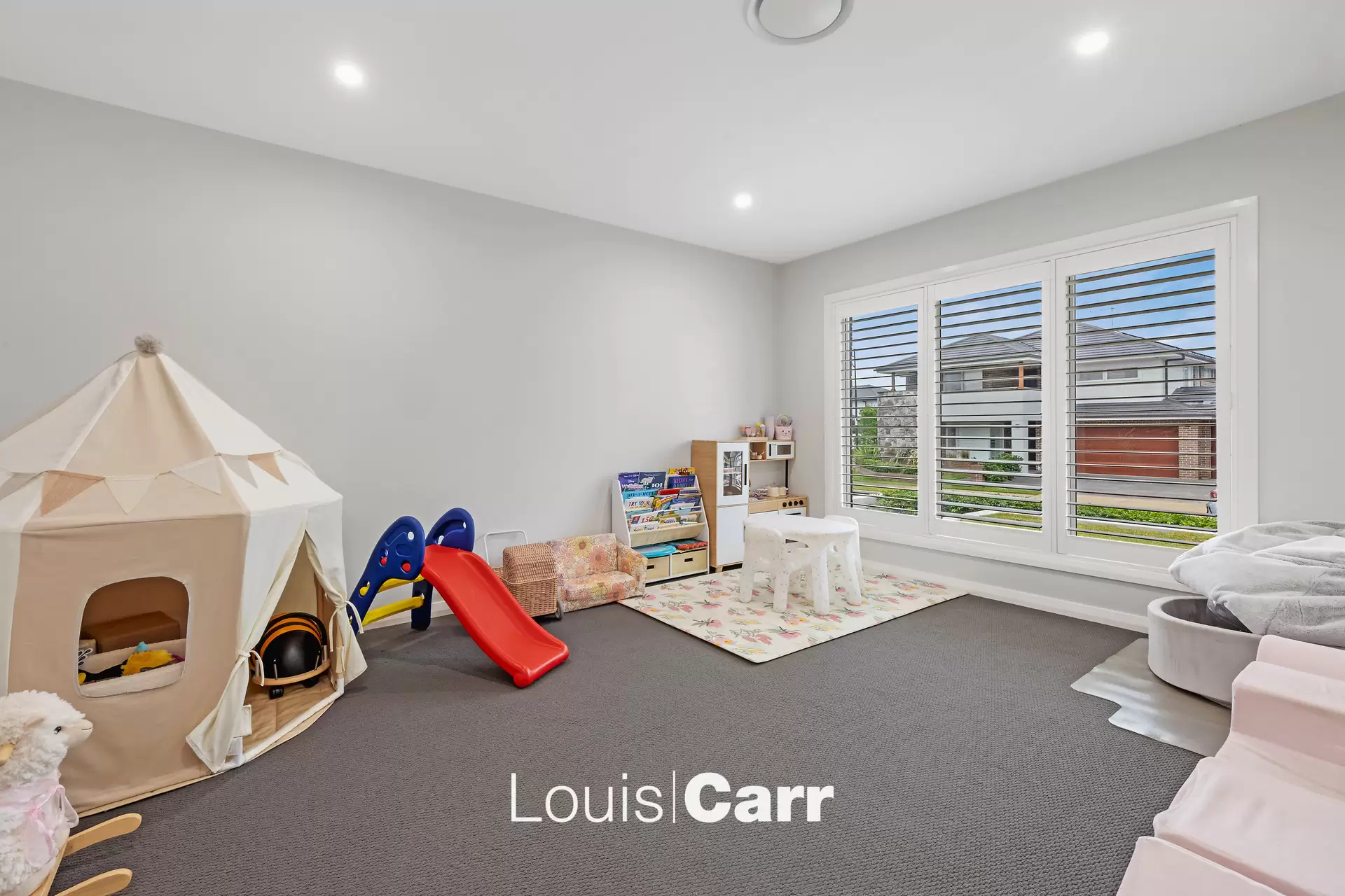 7 Mariposa Road, Gables Auction by Louis Carr Real Estate - image 11
