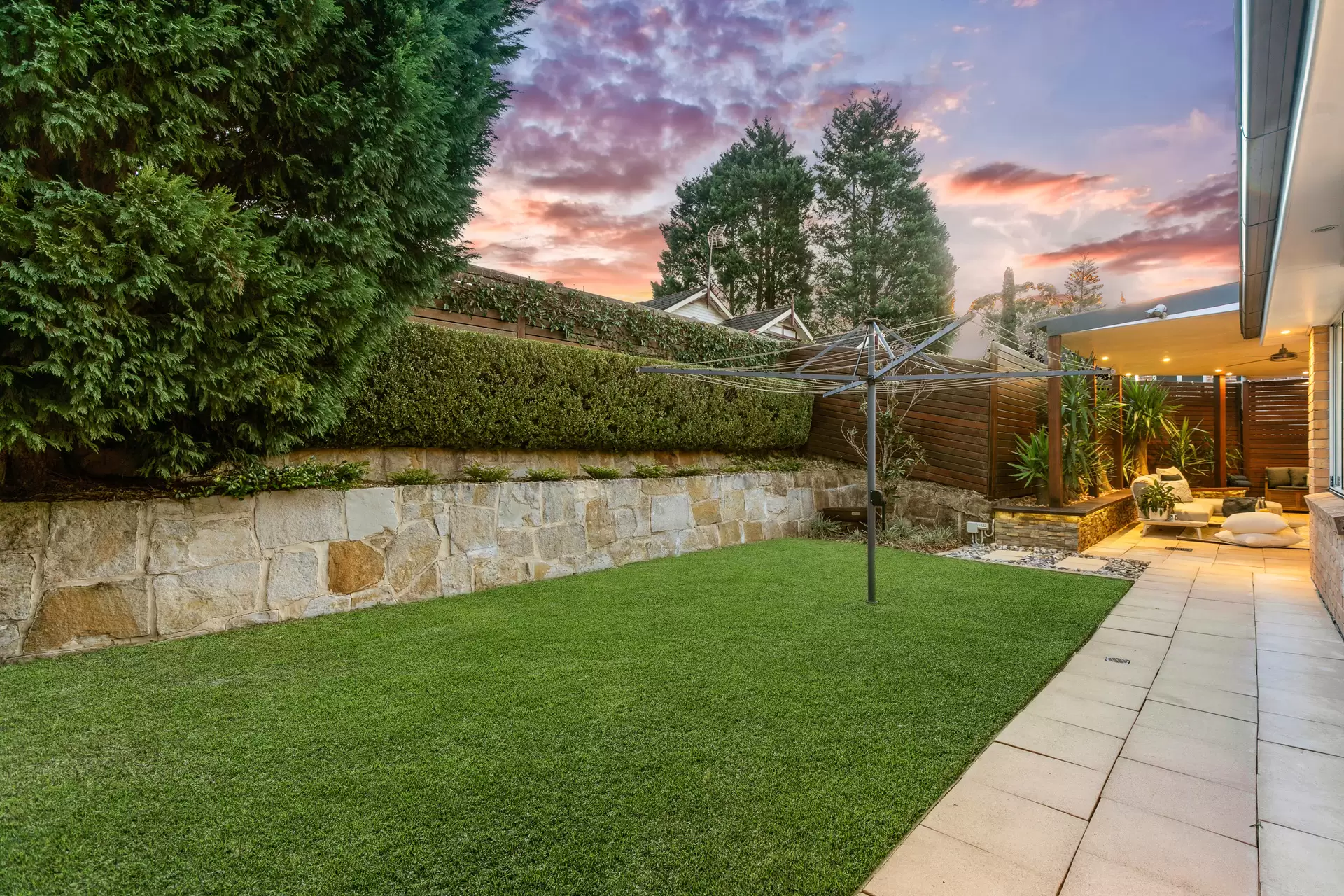 27 Sandhurst Crescent, Glenhaven For Sale by Louis Carr Real Estate - image 5