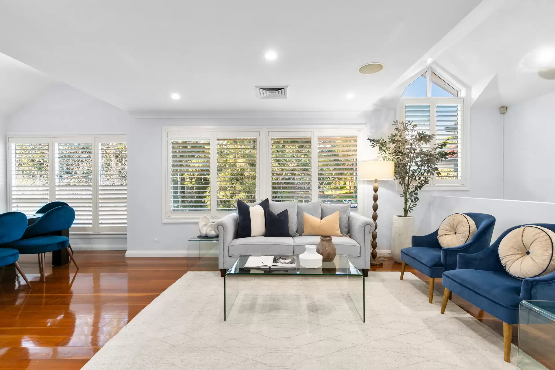 27 Sandhurst Crescent, Glenhaven For Sale by Louis Carr Real Estate - image 3