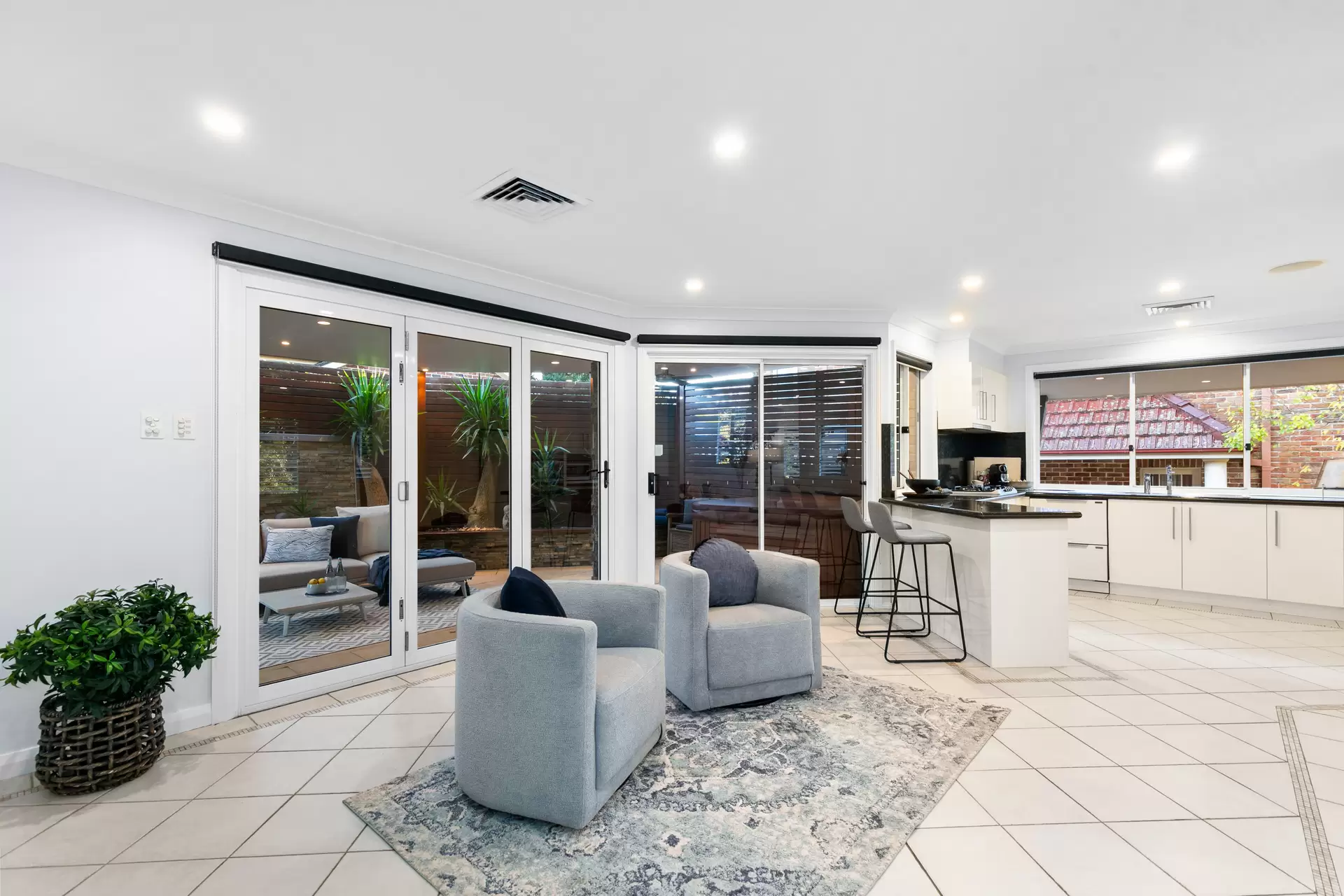 27 Sandhurst Crescent, Glenhaven For Sale by Louis Carr Real Estate - image 6