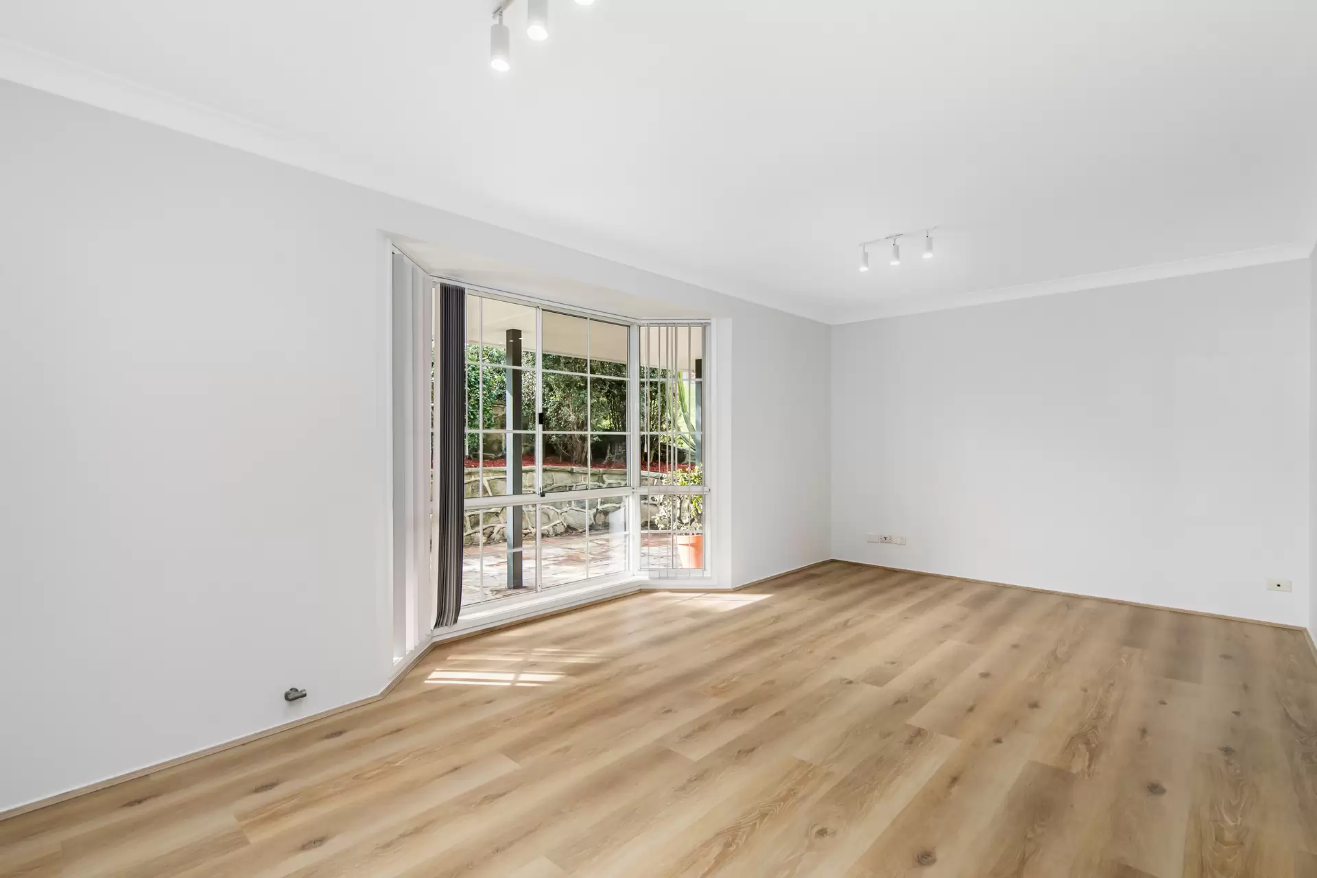 5 Tunbridge Place, Cherrybrook For Lease by Louis Carr Real Estate - image 2