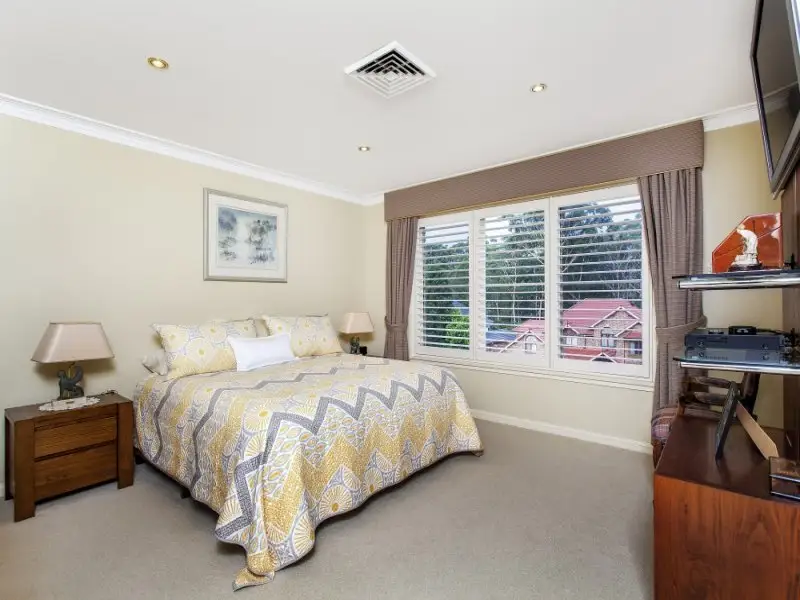 5 Rodney Place, West Pennant Hills Sold by Louis Carr Real Estate - image 7