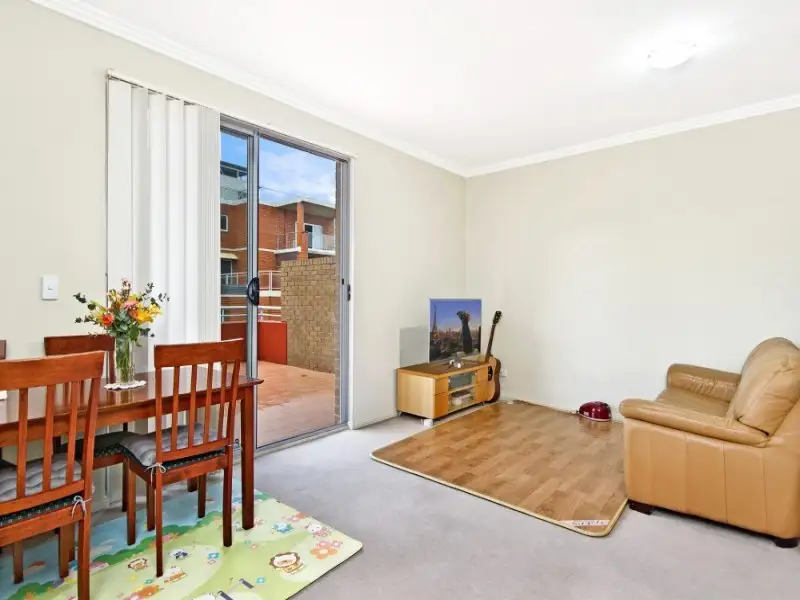 42/20-22 College Crescent, Hornsby Sold by Louis Carr Real Estate - image 3