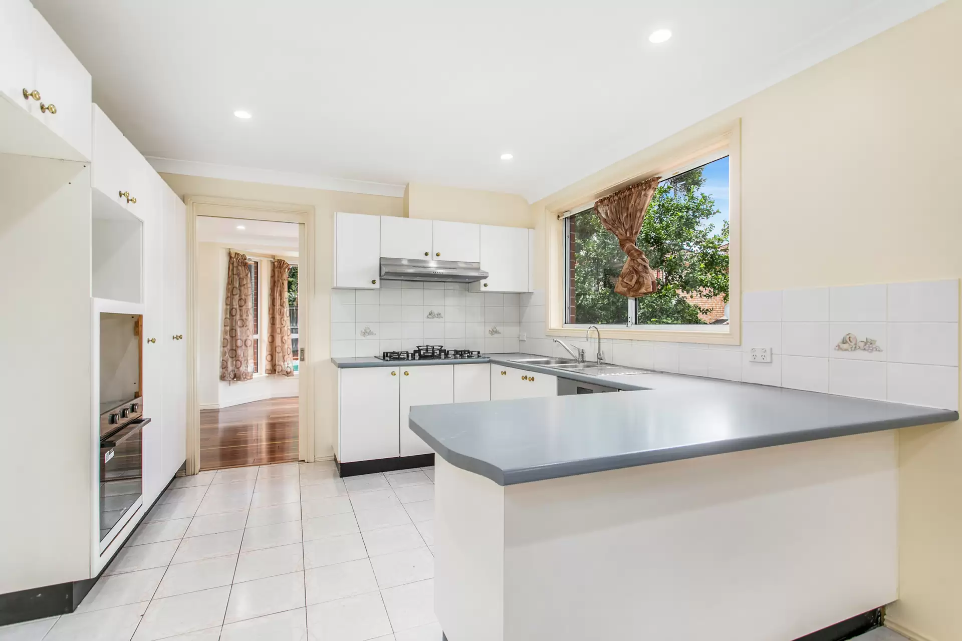 18 Forest Glen, Cherrybrook For Lease by Louis Carr Real Estate - image 2